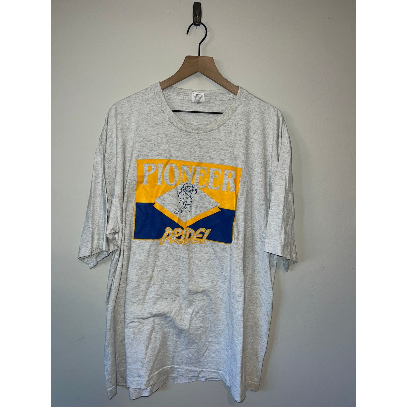 Riddell Vintage Pioneer Pride Shirt Gray School 90s Tee VTG 2XL Size US XXL / EU 58 / 5 - 1 Thumbnail