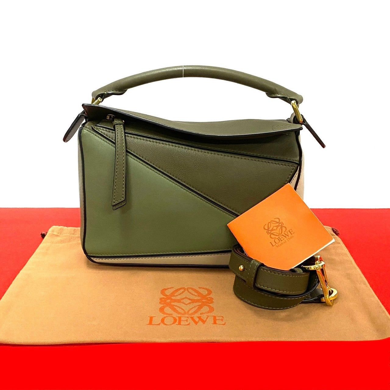 Loewe Loewe Shoulder Bag Green Leather Size ONE SIZE - 1 Thumbnail
