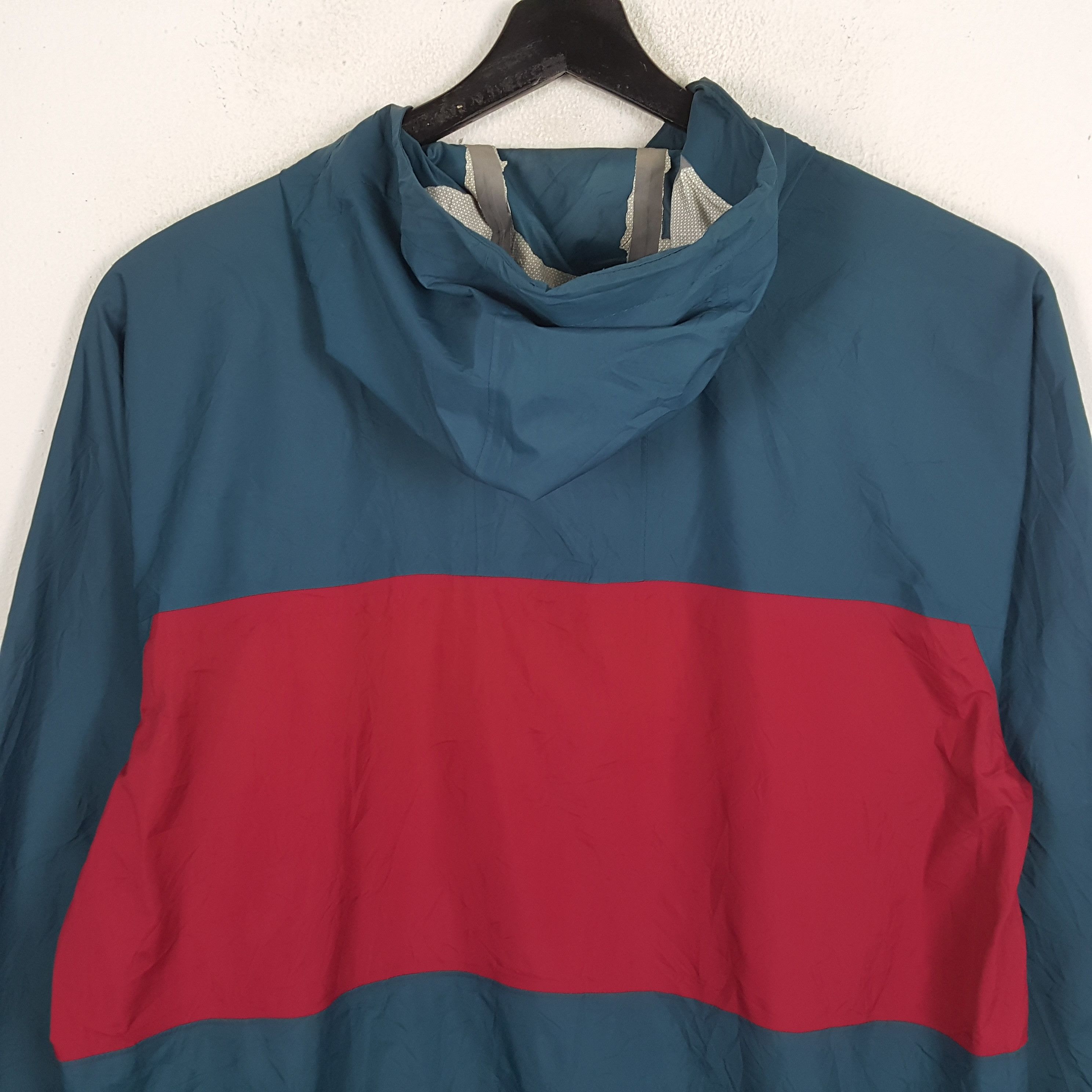Nike ACG × Vintage NIKE ACG Small Logo Design Windbreaker Jacket Hoodies Size US L / EU 52-54 / 3 - 4 Thumbnail