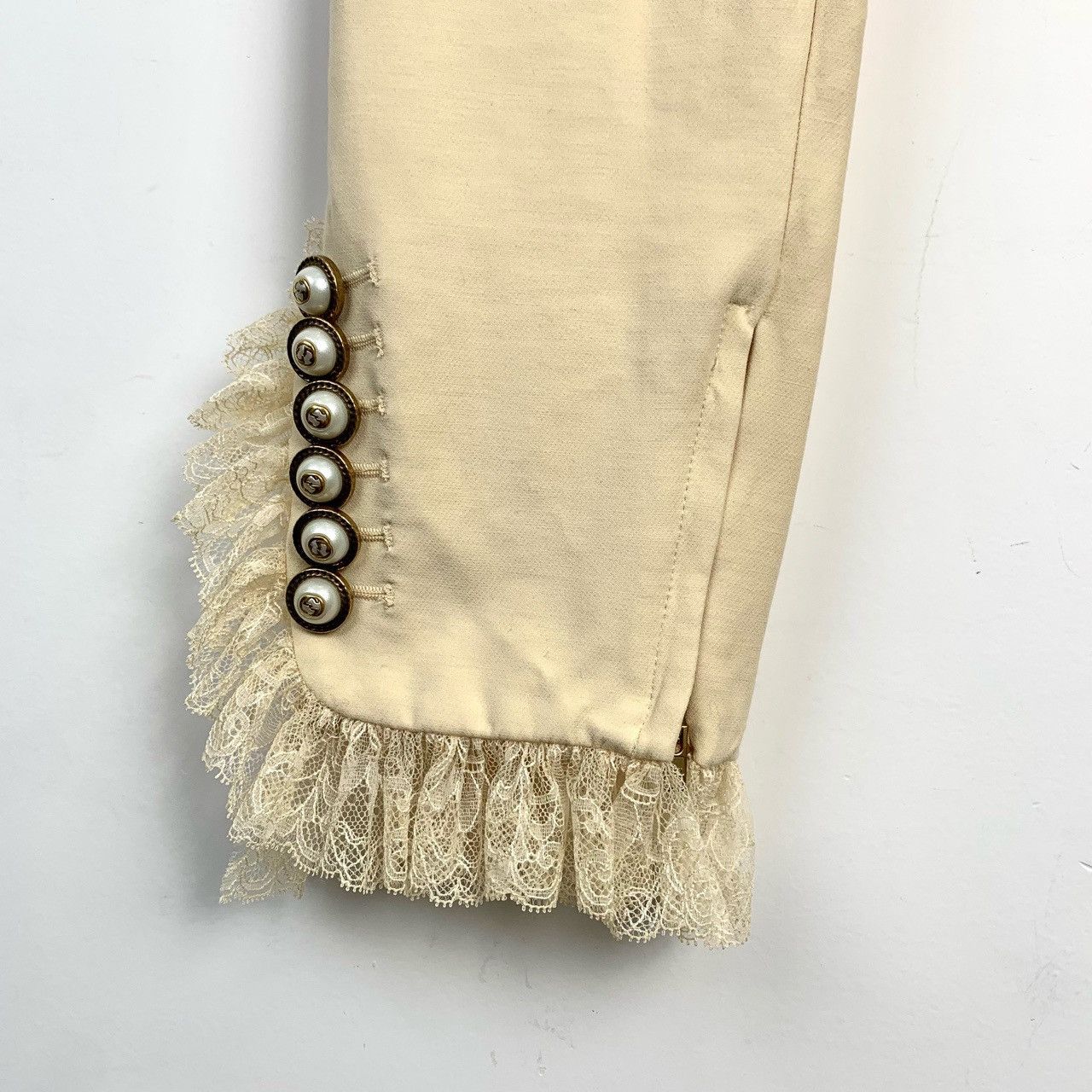 Gucci Gucci Lace-Trimmed Beige Pencil Pants Size 26" / US 2 / IT 38 - 4 Thumbnail