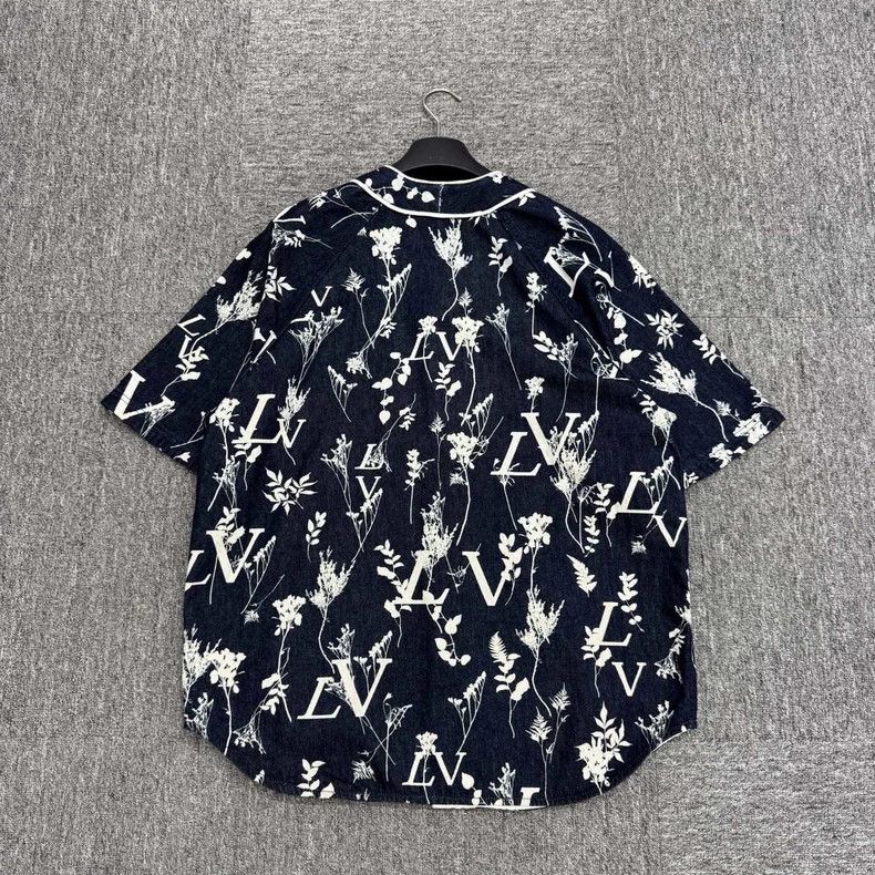 Louis Vuitton Louis Vuitton Wheat-ear short sleeve Size US L / EU 52-54 / 3 - 5 Thumbnail