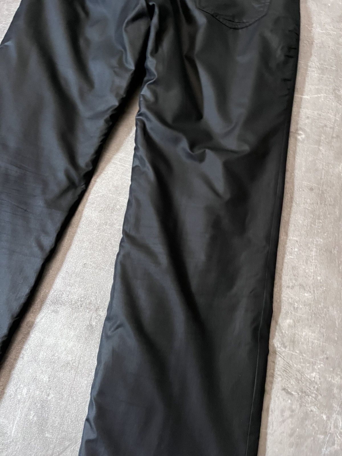 Helmut Lang Helmut Lang 1997 nylon black pants archival Size US 30 / EU 46 - 21 Thumbnail