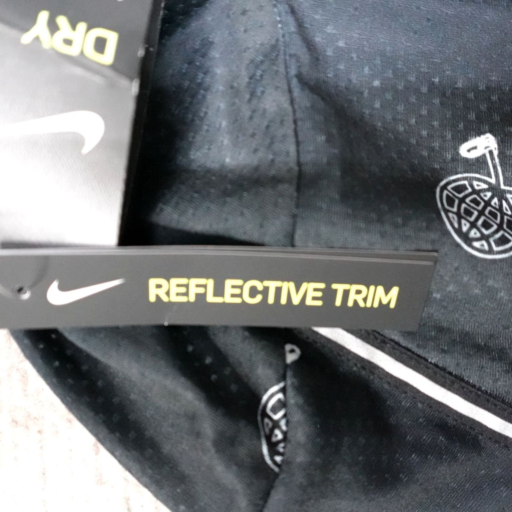 Nike Nike Running Shirt 2XL Black Dri-Fit Miler Wild Run Reflective Trim New Men Shirt 2XL Black Reflective Nike Dri-FIT Shirts Mens Size US XXL / EU 58 / 5 - 4 Thumbnail