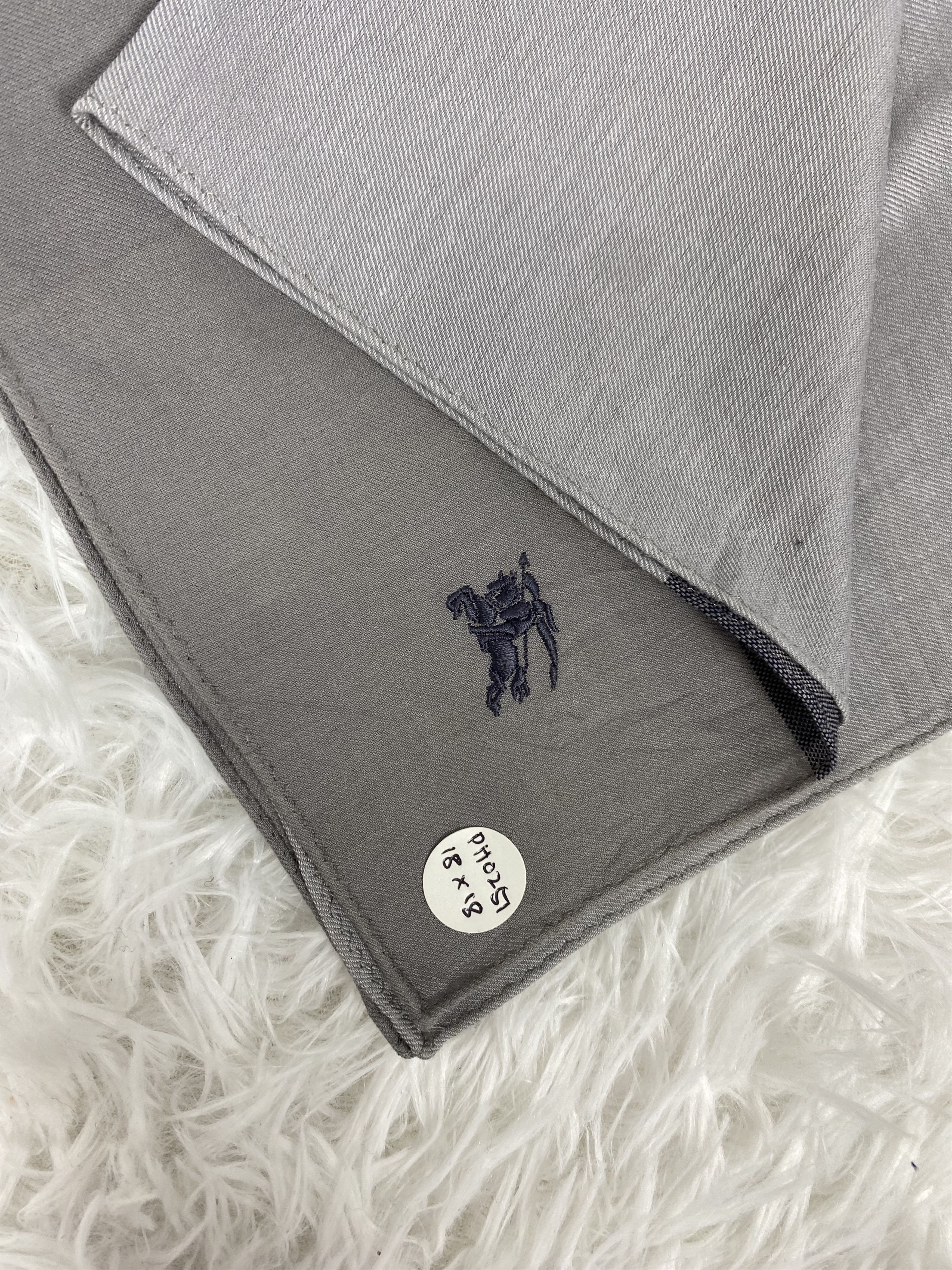 Burberry Vintage Burberry Handkerchief Neckerchief PH0251 Size ONE SIZE - 2 Thumbnail