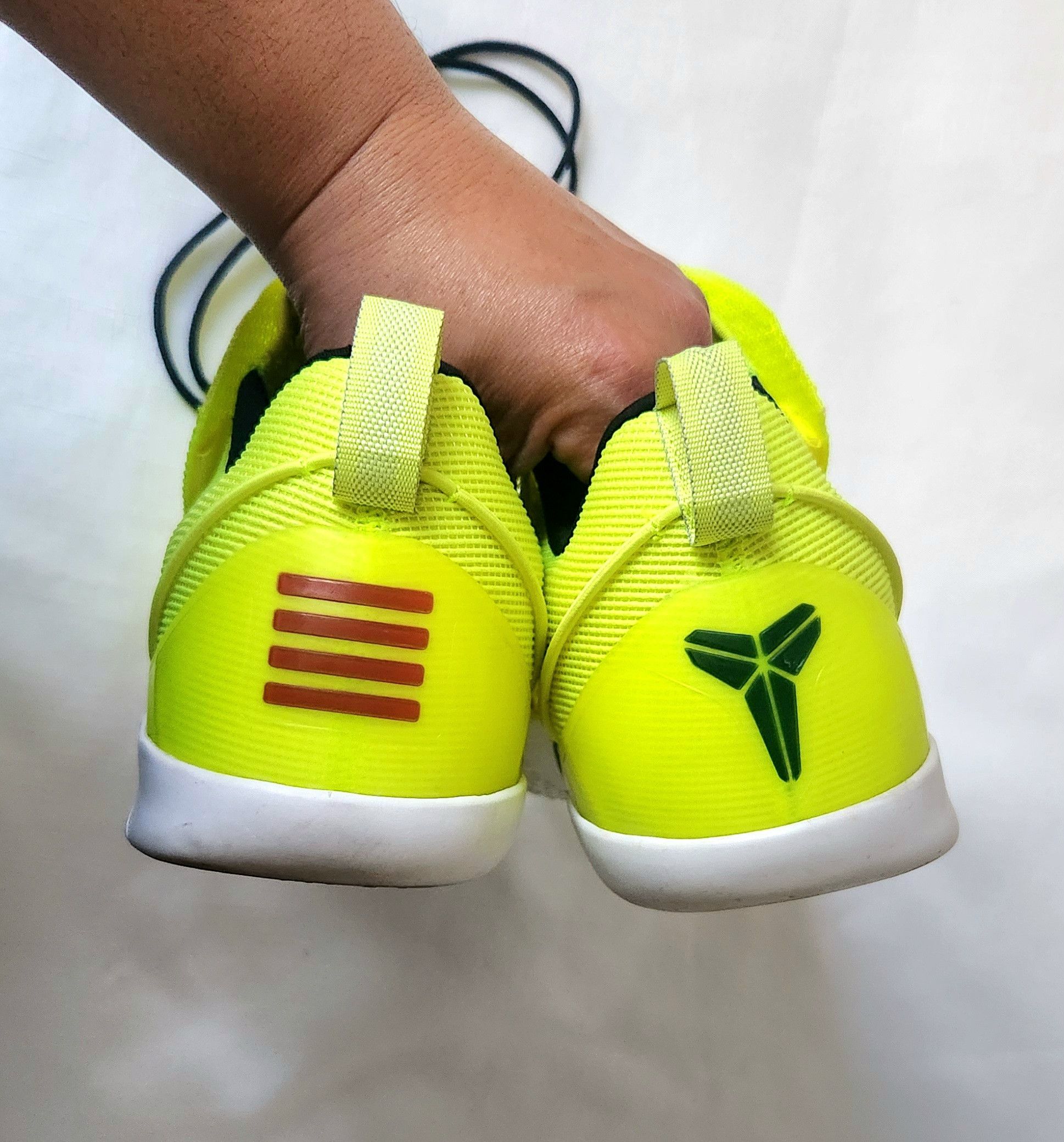 Nike Nike Kobe AD NXT Low VOLT Grinch 916832-710 Basketball SZ 12 Size US 12 / EU 45 - 10 Thumbnail