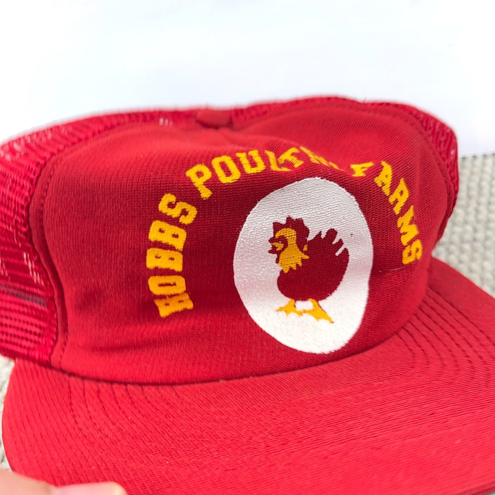 Vintage VINTAGE Farm Trucker Hat Cap Snap Back Blue USA 80s 90s Hobbs Poultry Chicken Adjustable Red Cotton Polyester Twill Men Hat USA 80s Retro Logo Outdoor Size ONE SIZE - 2 Thumbnail