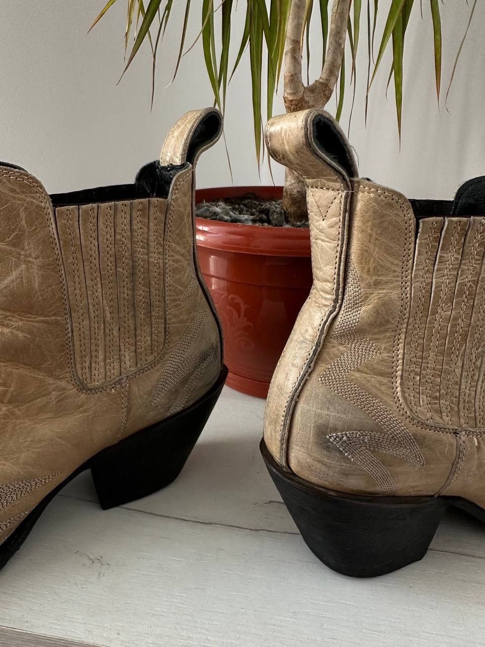 Japanese Brand × Leather × Vintage Vintage Cowboy Beige Western Leather Women’s Boots Size US 8 / IT 38 - 11 Thumbnail
