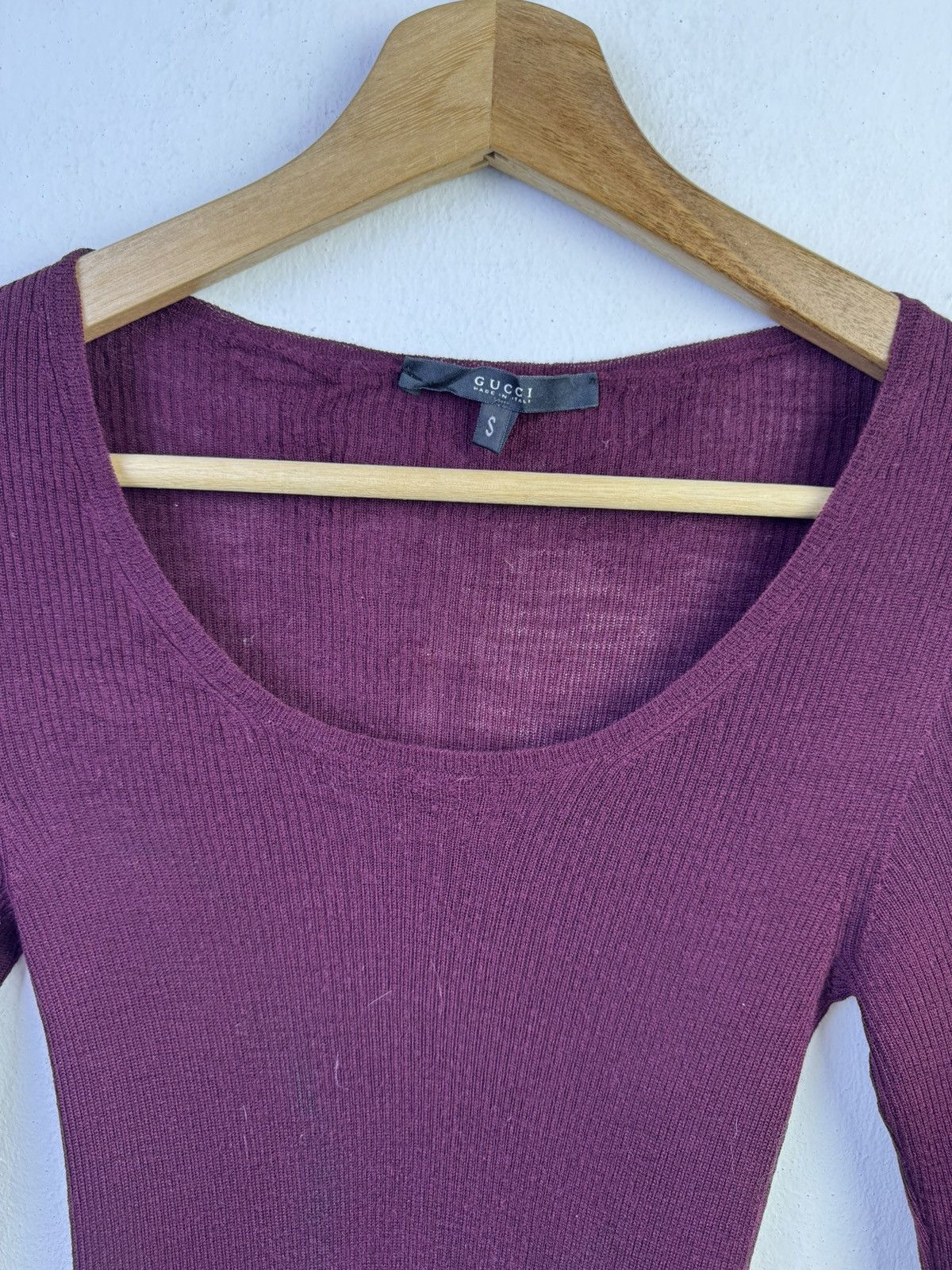 Gucci Gucci ribbed long sleeve scooped neck pullover top Size S / US 4 / IT 40 - 5 Thumbnail