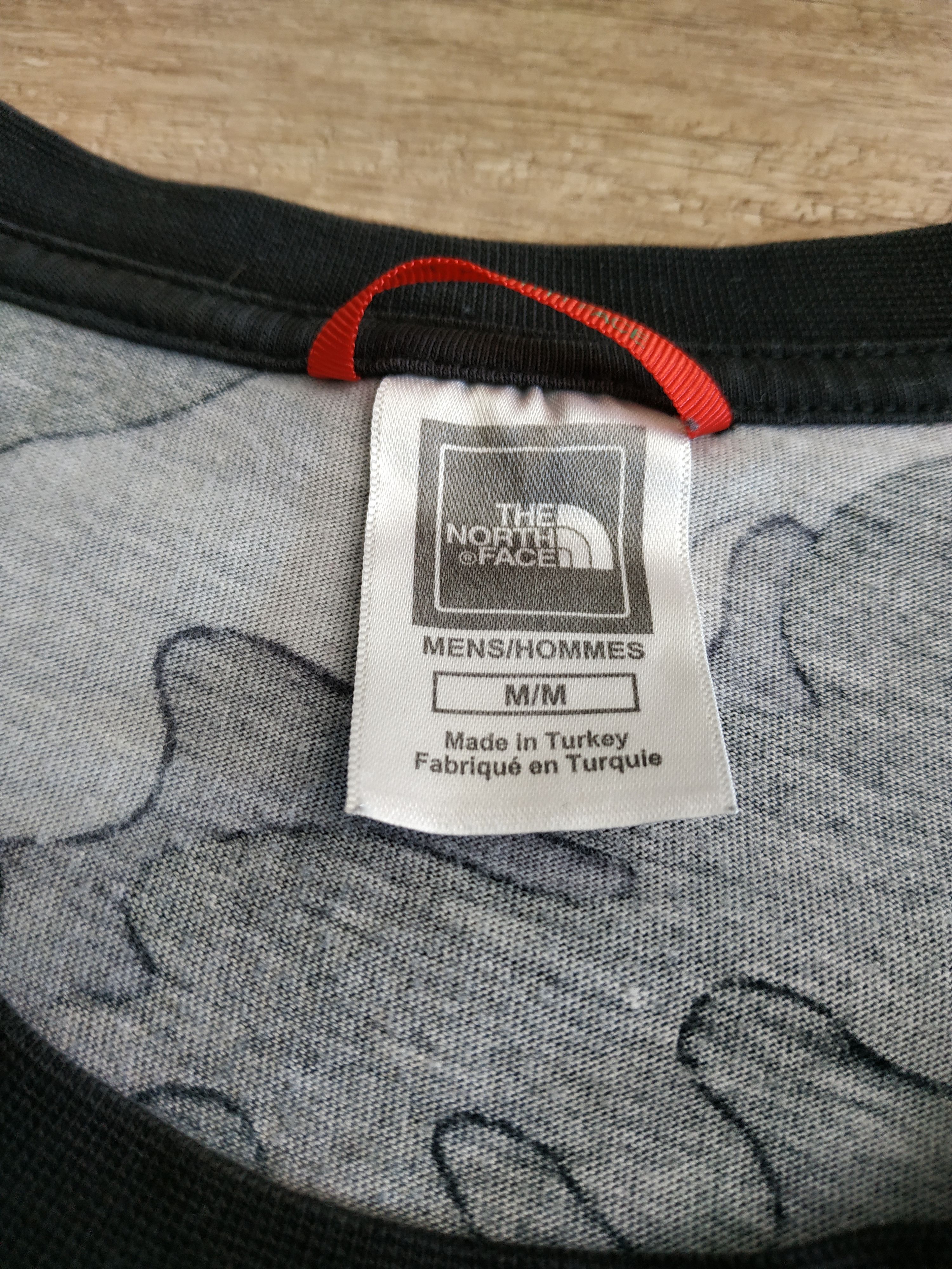The North Face The North Face Men's Camo Print T-shirt, s. MEDIUM, fit. S Size US M / EU 48-50 / 2 - 9 Thumbnail