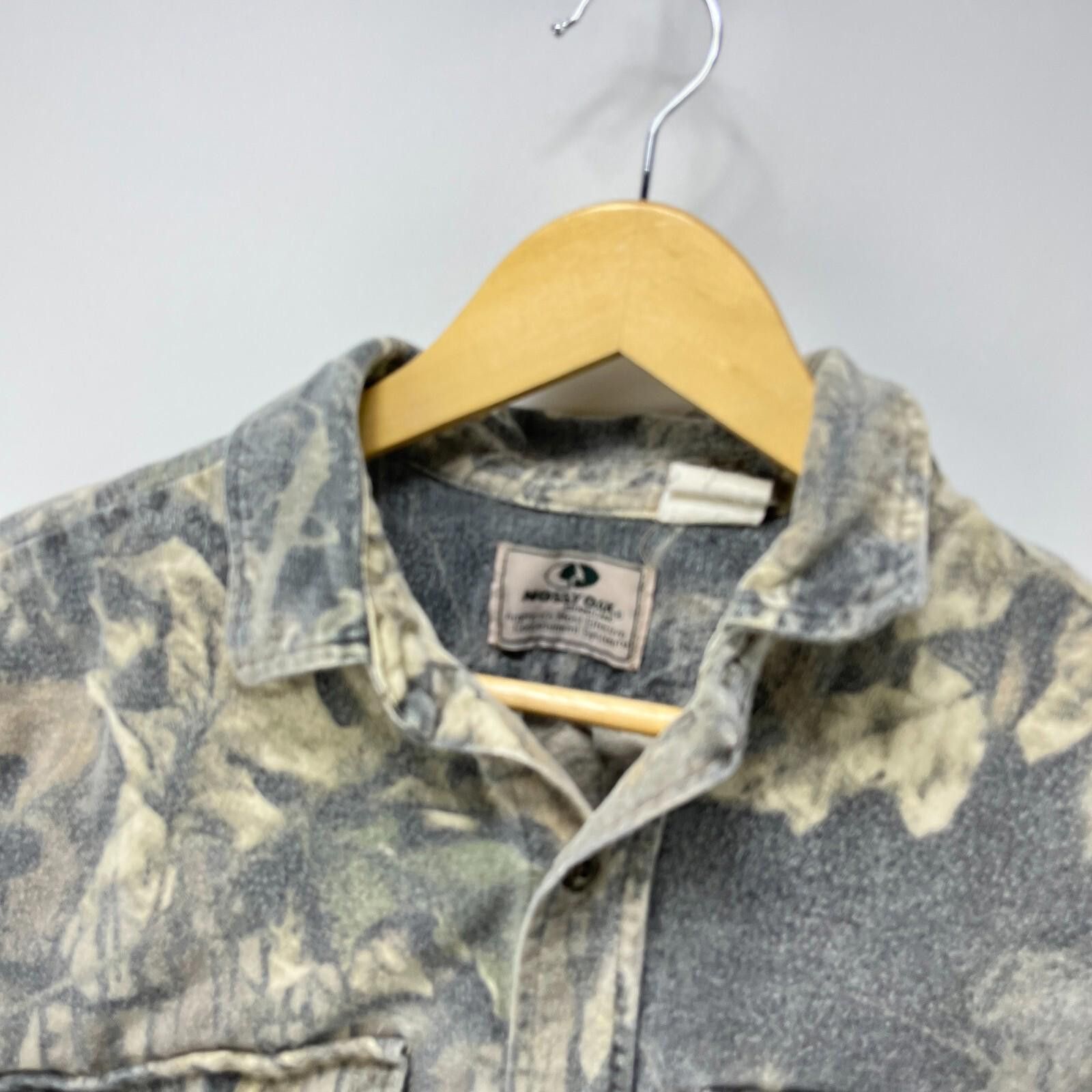 Vintage Vintage 90s Realtree Camo Mossy Long Sleeve Shirt Medium Size US M / EU 48-50 / 2 - 3 Thumbnail