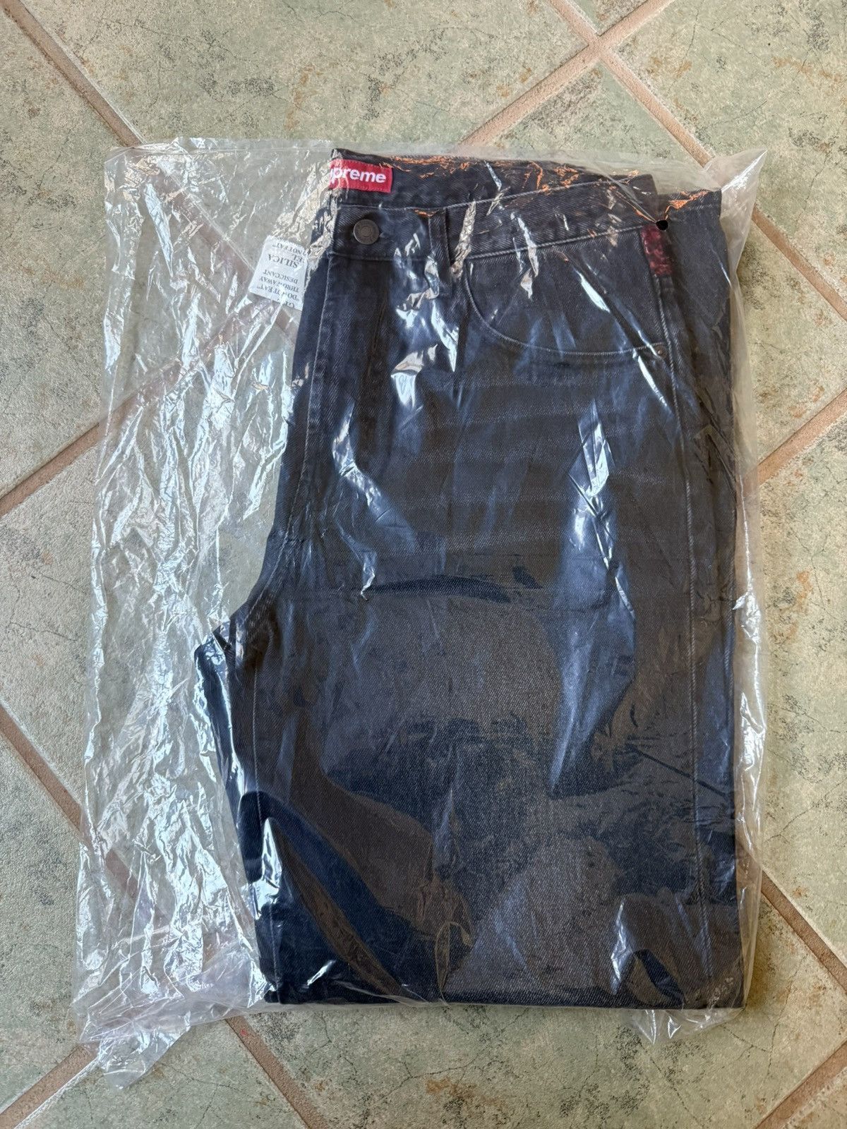 Supreme Supreme Leopard Faux Fur Loose Fit Jean Washed Black Sz 32 Size US 32 / EU 48 - 1 Thumbnail