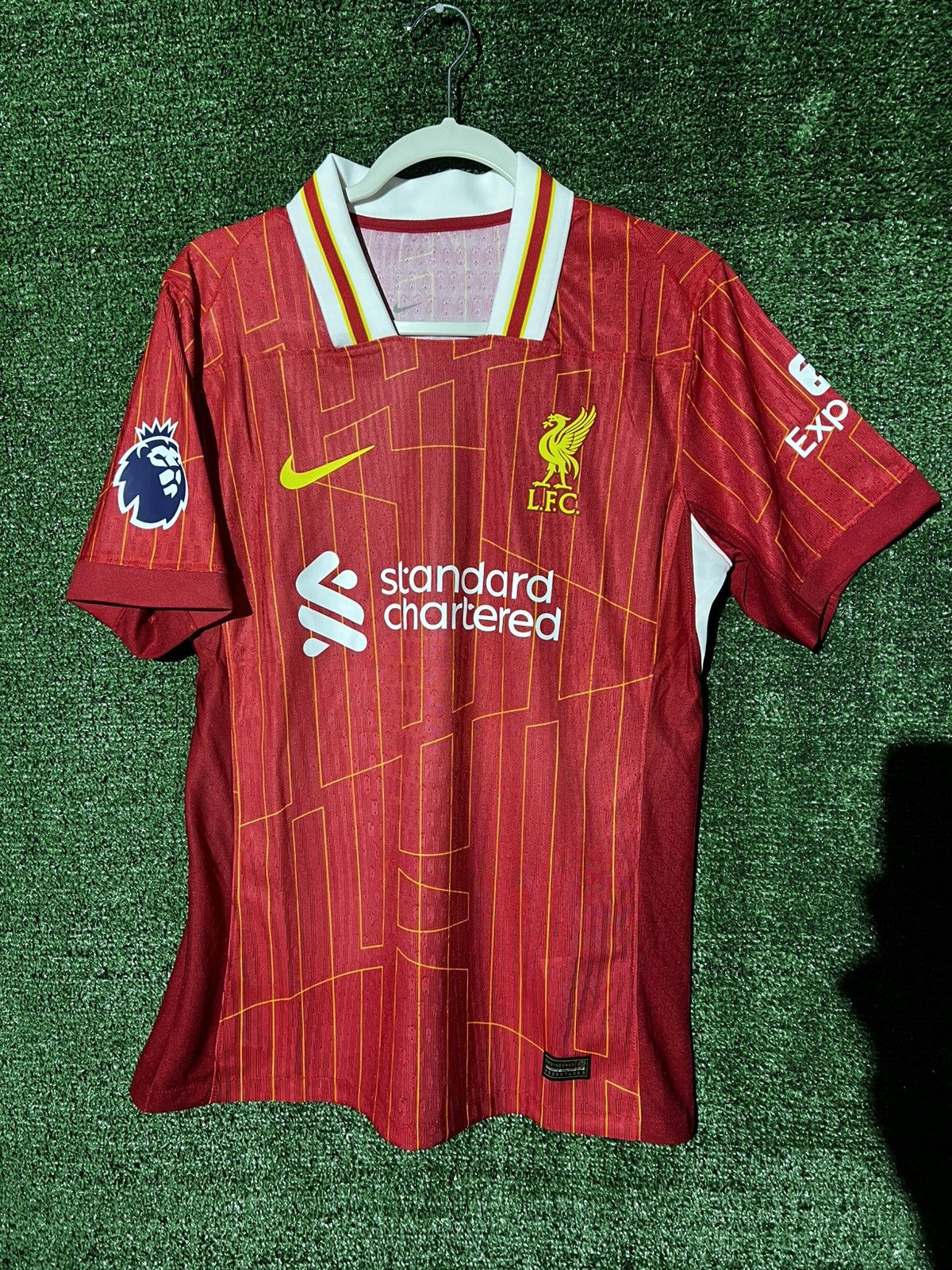 Nike Liverpool Jersey Size US M / EU 48-50 / 2 - 1 Thumbnail