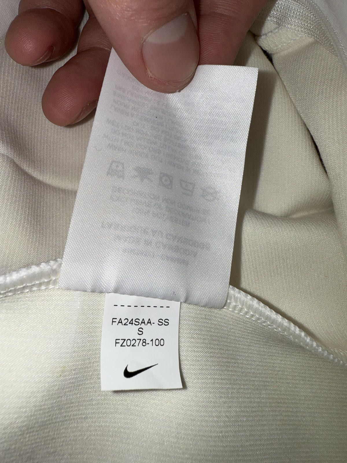 Nike Nike Women’s Yoon Ahn Tennis Pleated Mini Embroidered White Skirt Size 28" / US 6 / IT 42 - 9 Thumbnail