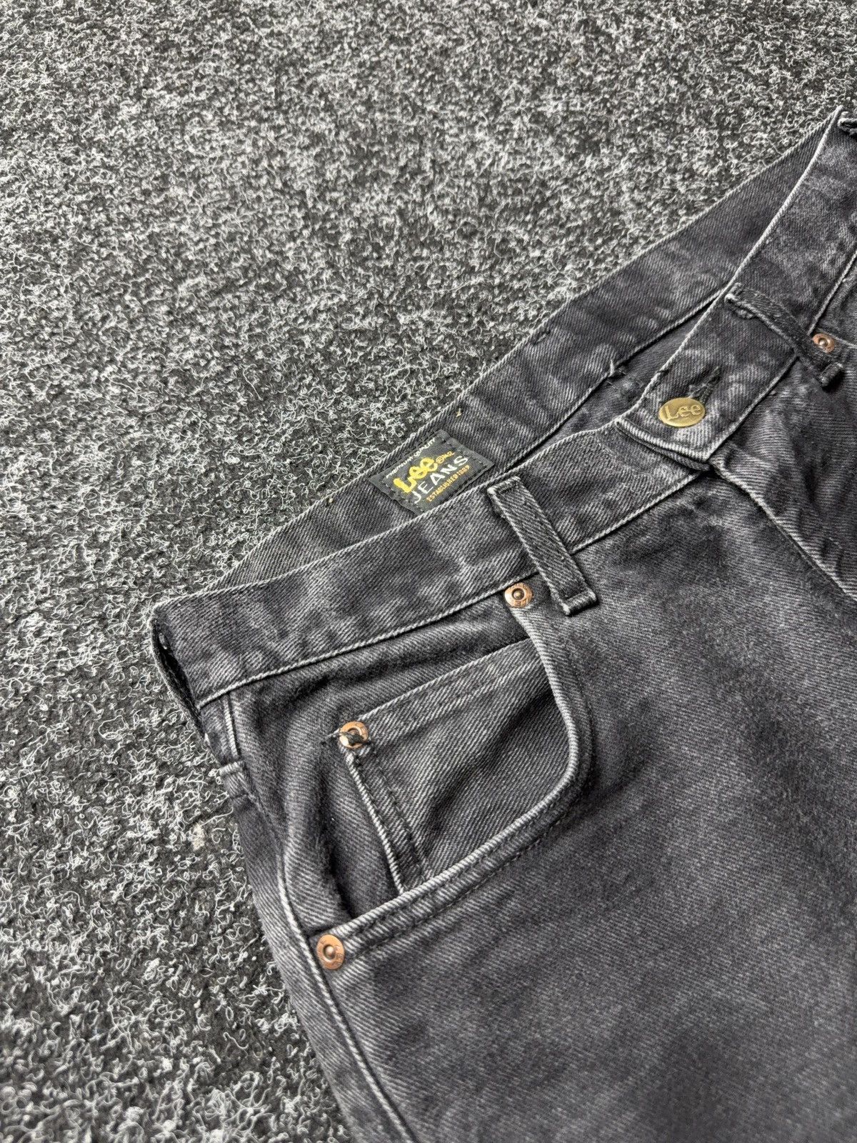 Lee Vintage 00s Lee Faded Black Jeans W34 Faded Straight Y2K Size US 31 - 6 Thumbnail