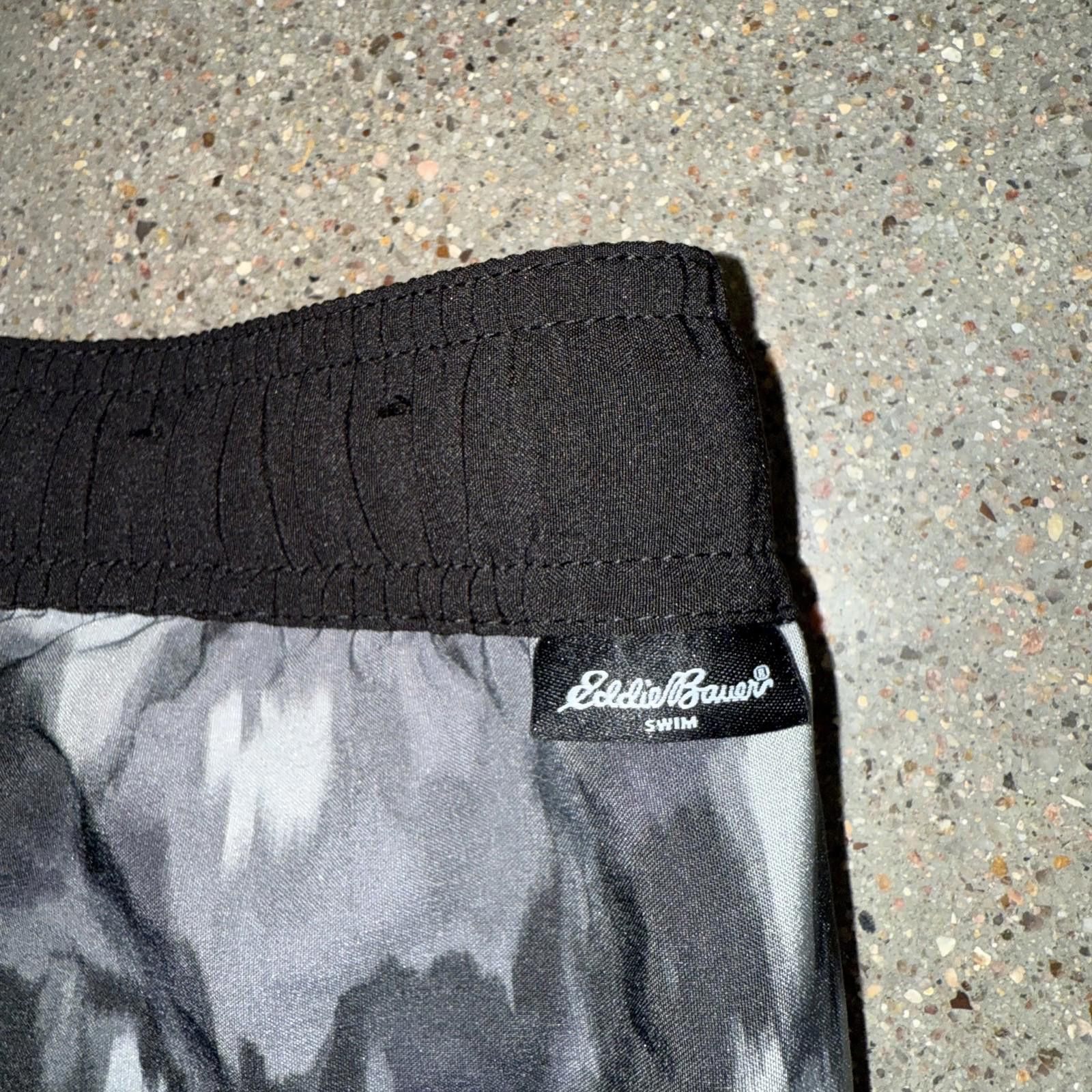 Eddie Bauer Eddie Bauer Swim Short Mens L Camo Quick Dry Boardshorts New Size US 34 / EU 50 - 8 Thumbnail