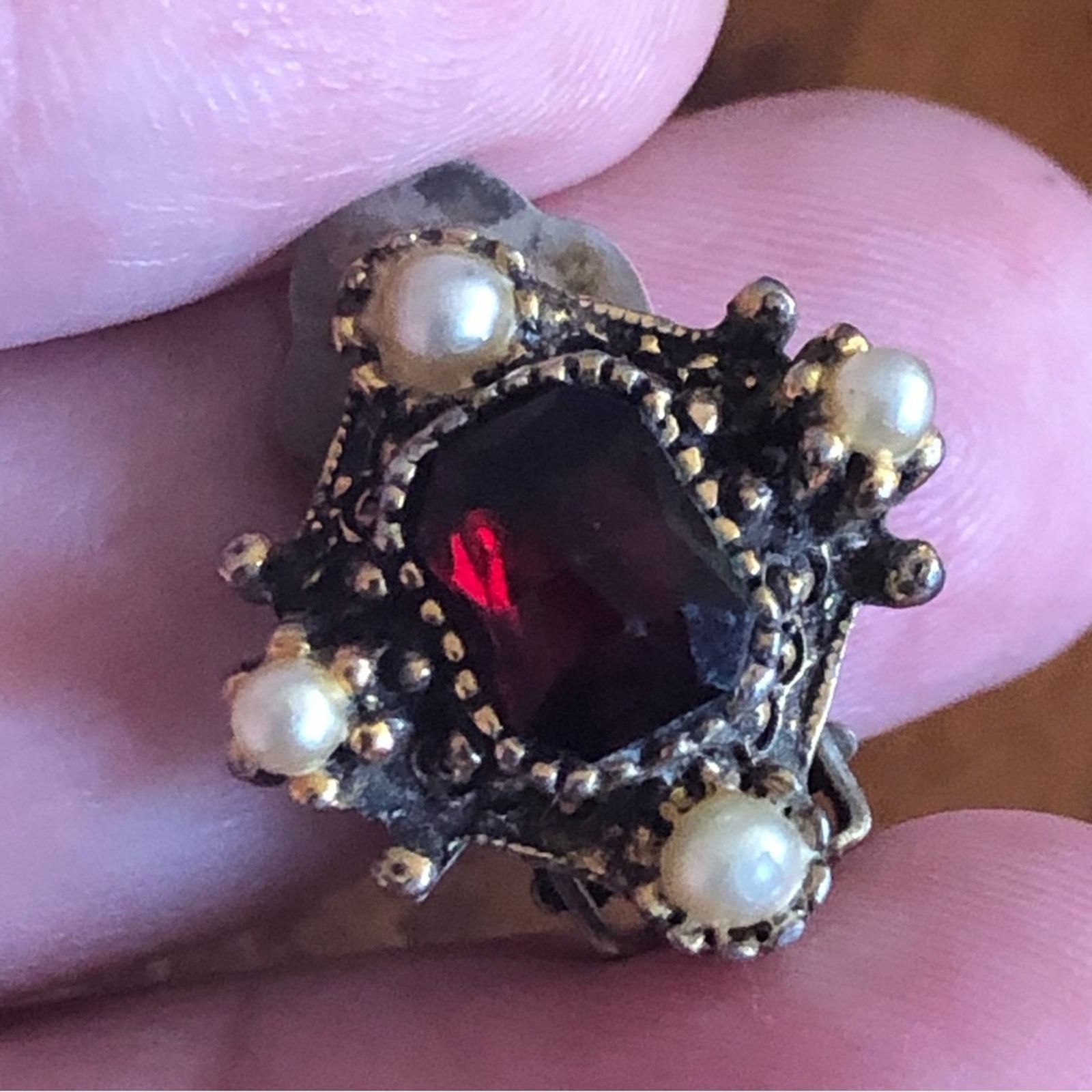Vintage Antique Edwardian era ruby stone mini pearl clip on earrings Size ONE SIZE - 8 Thumbnail