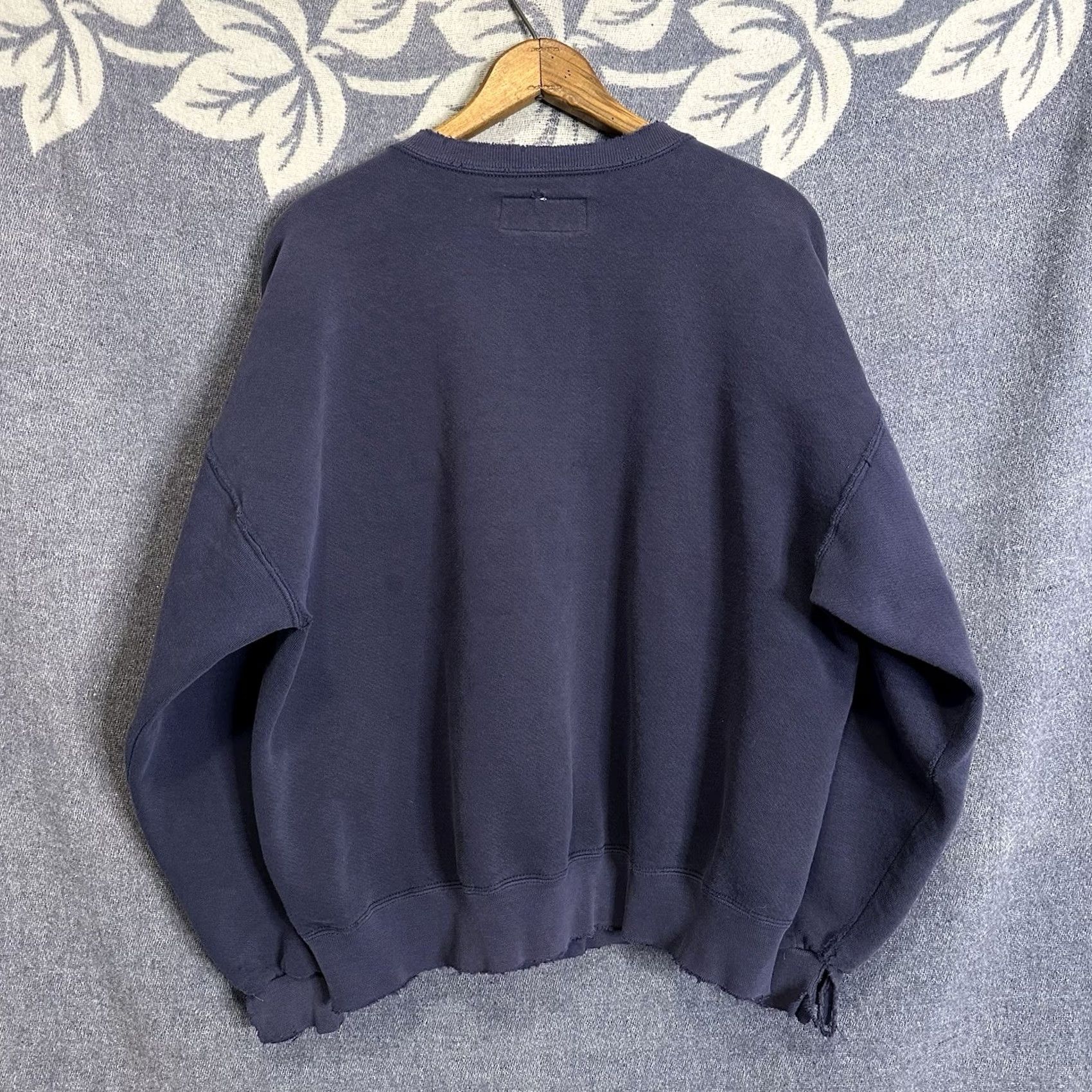 Russell Athletic VTG Russell Athletic Sweatshirt Crew Neck Long Sleeve Fleece Blue XL Pullover Men Distressed Logo PHOTO: 90s/00s/Varsity Size US XL / EU 56 / 4 - 7 Thumbnail