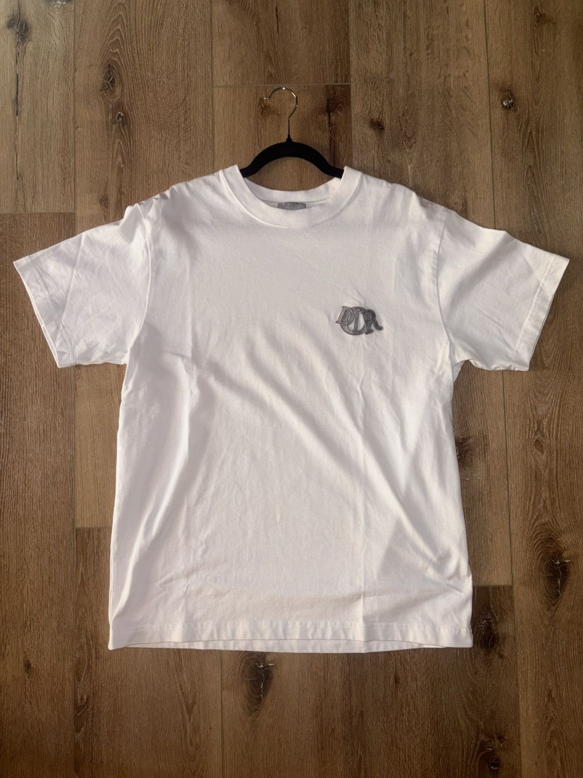Dior Dior White Crest Logo Tee XL - Lightly Worn Size US XL / EU 56 / 4 - 1 Thumbnail
