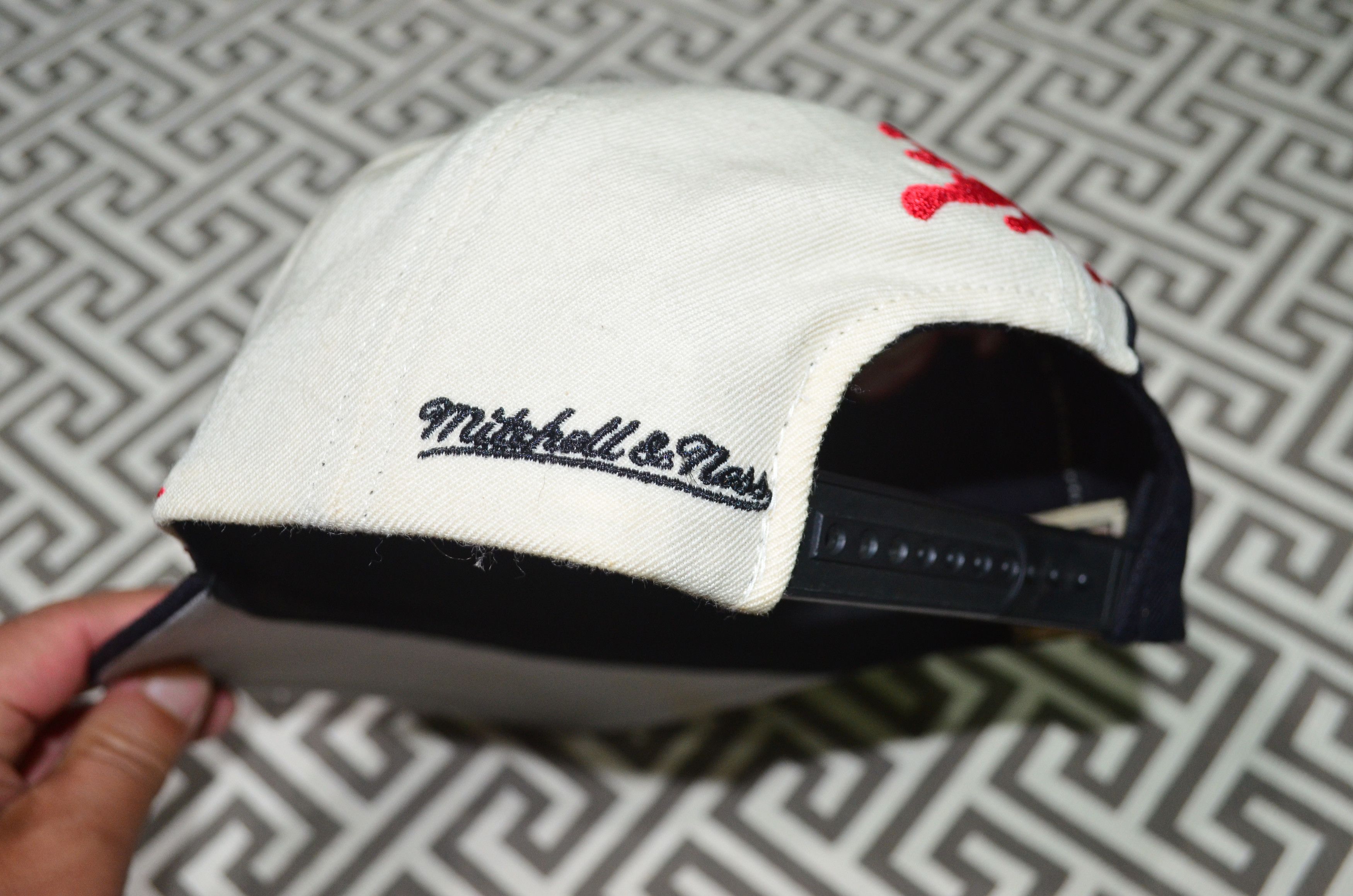 Mitchell & Ness Mitchell & Ness Miami Heat Paintbrush Cap Men's Snapback Size ONE SIZE - 4 Thumbnail