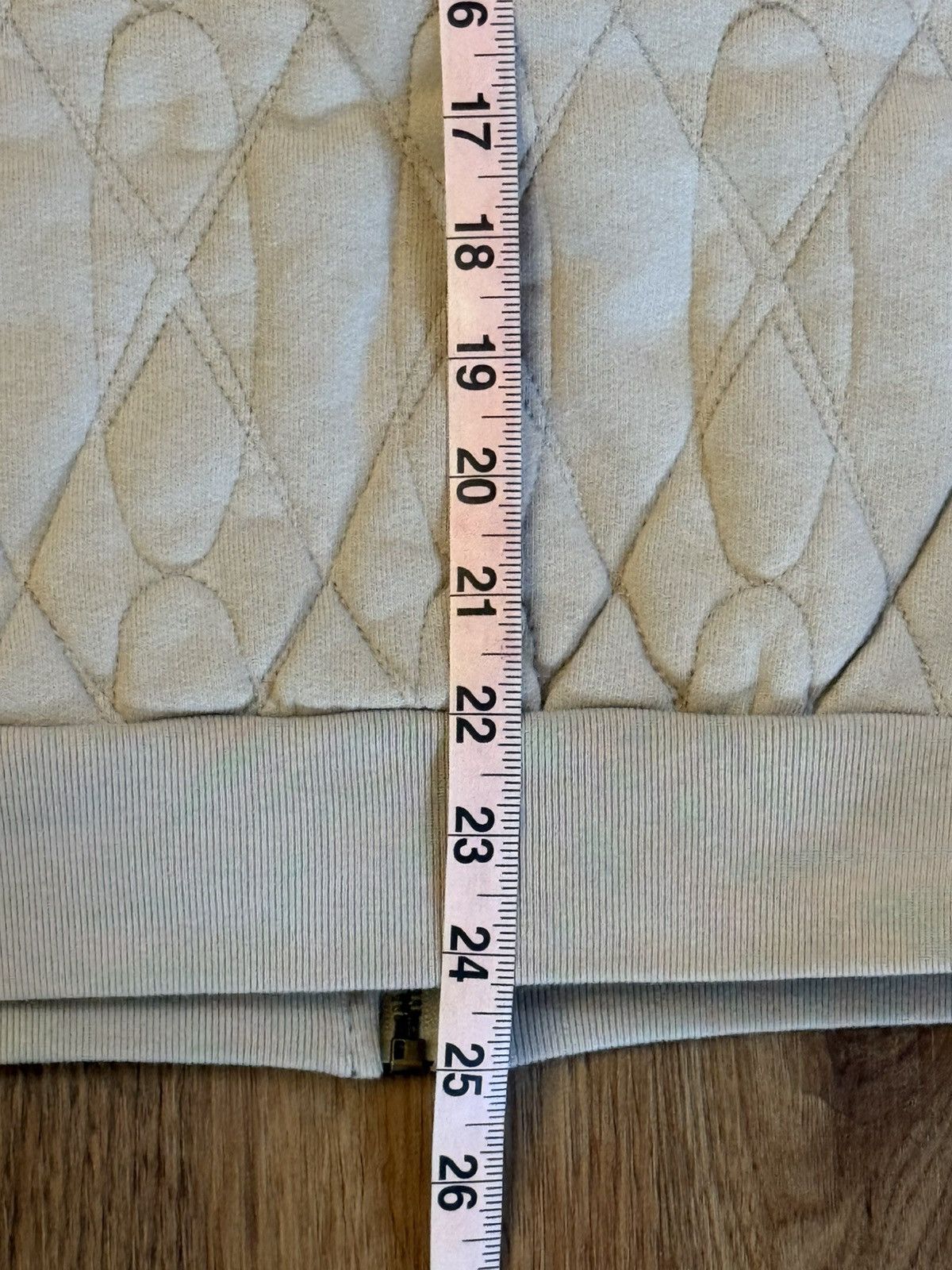 Round Two Round two - Quilted hoodie - Stone - Small oversized Size US S / EU 44-46 / 1 - 3 Thumbnail