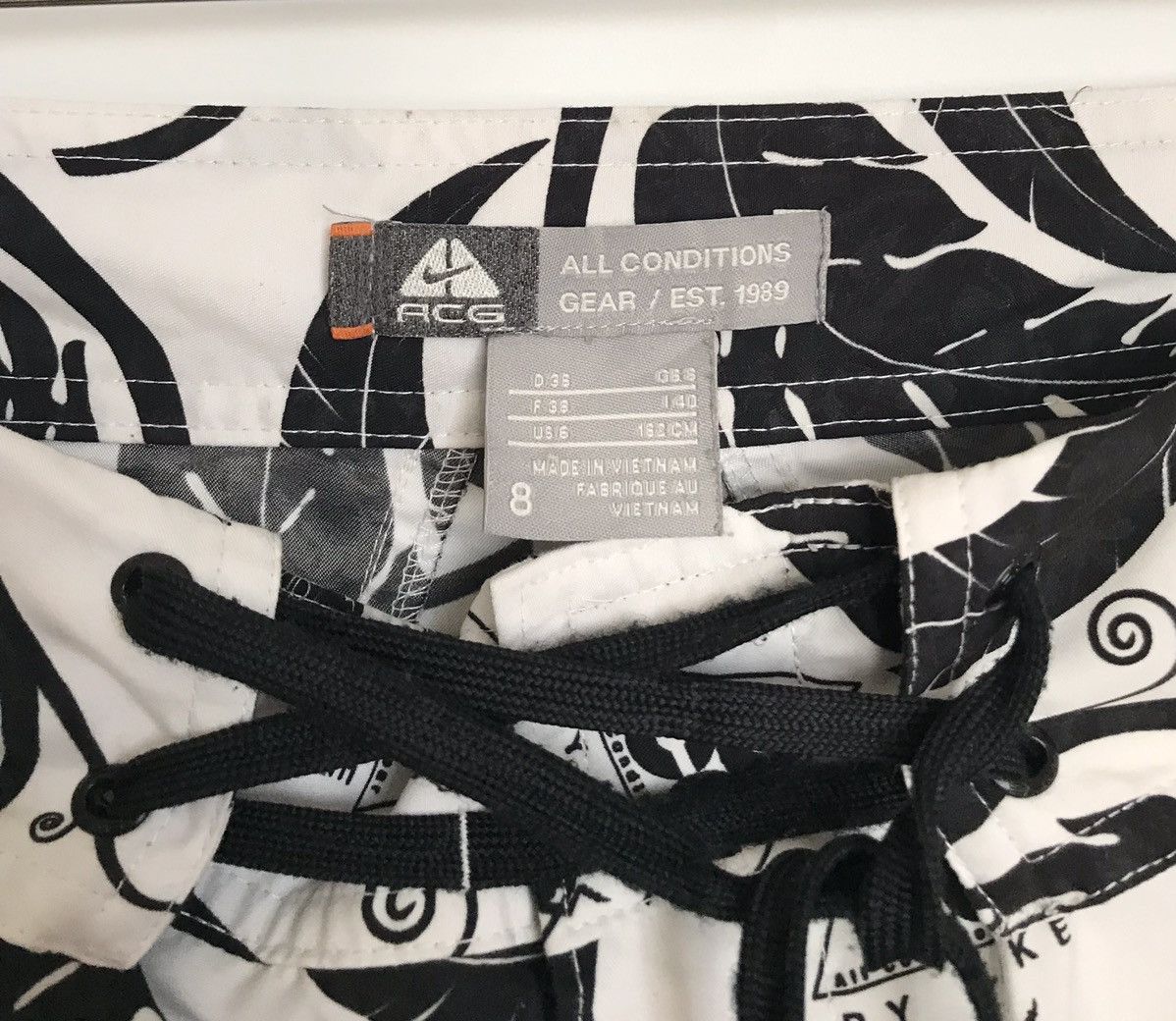 Nike ACG Nike ACG Mens Shorts Sz S Size US 28 / EU 44 - 5 Thumbnail