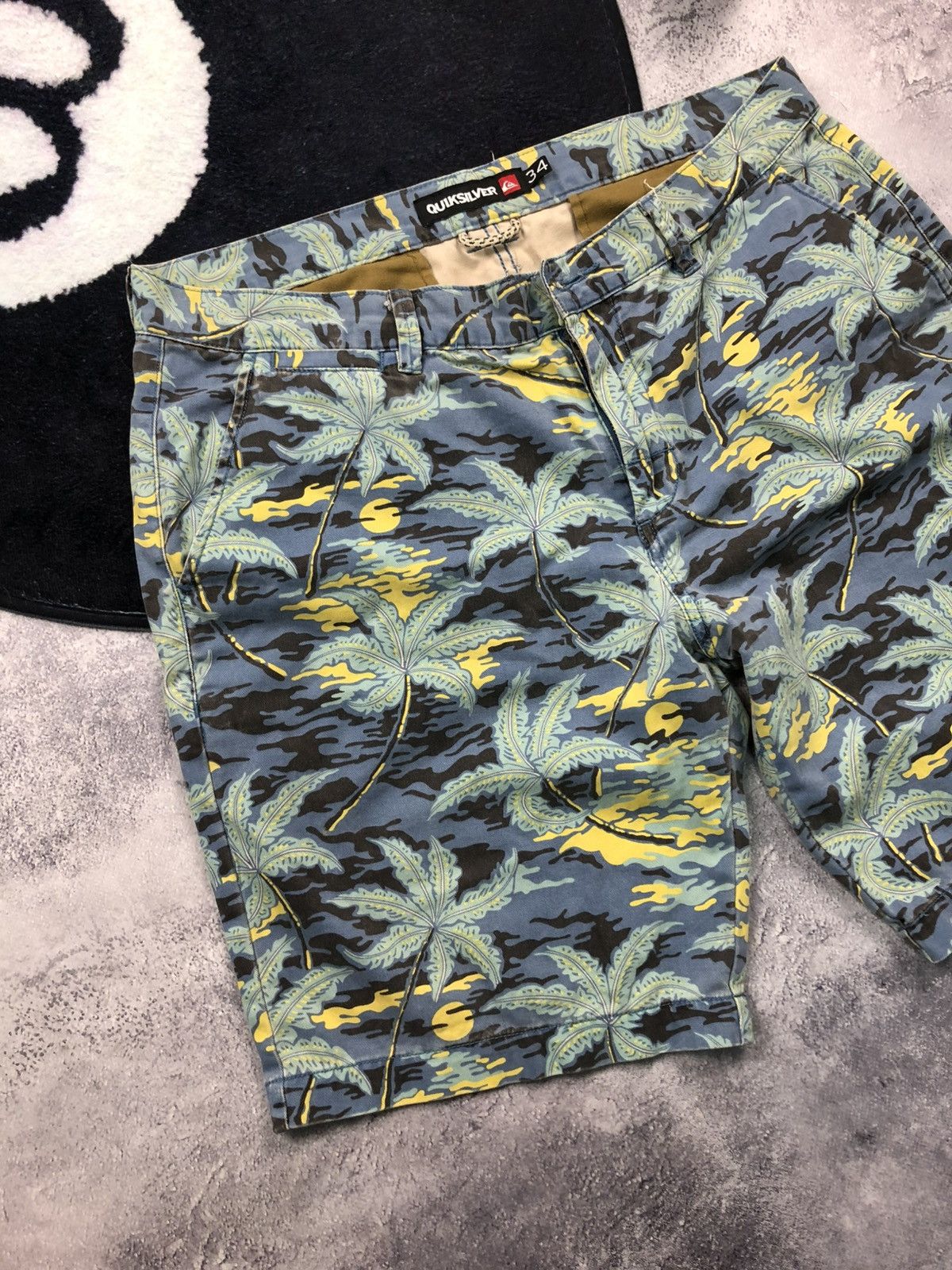 Quiksilver QUICKSILVER Vintage Serf Swimming Streetwear Shorts Hype Y2k Size US 34 / EU 50 - 3 Thumbnail
