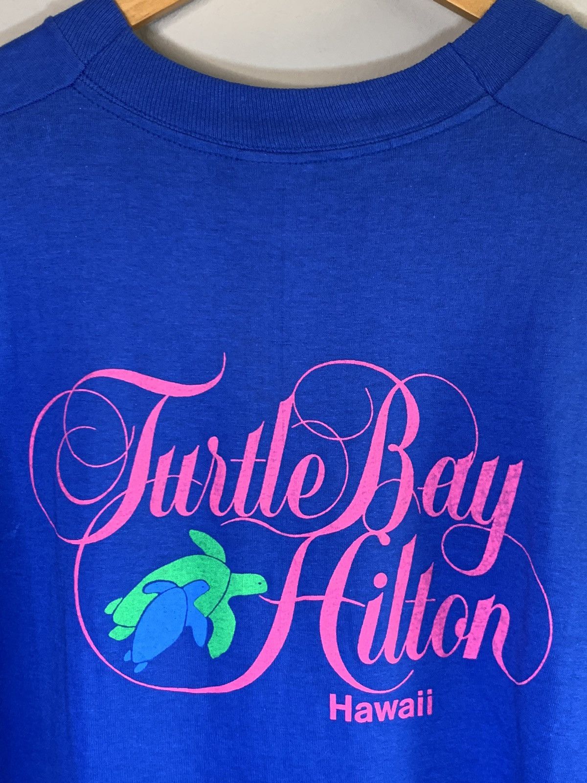 Vintage *RARE* Vintage Turtle Bay Hawaii Hilton Hotel USA-Made Shirt Size US XXL / EU 58 / 5 - 3 Thumbnail