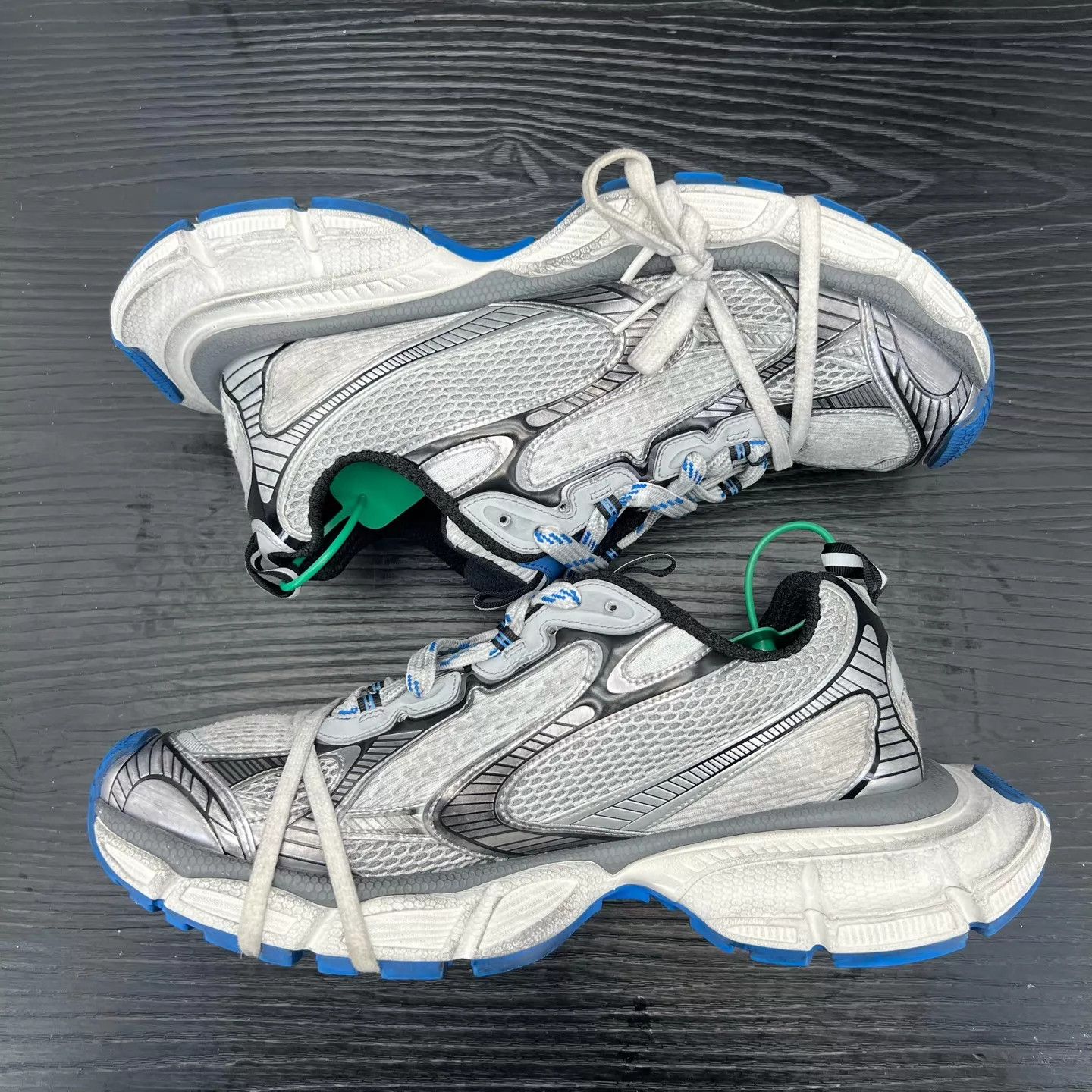 Balenciaga Balenciaga 3XL Gray Blue Size 45 Like New Worn Twice Size US 12 / EU 45 - 8 Thumbnail