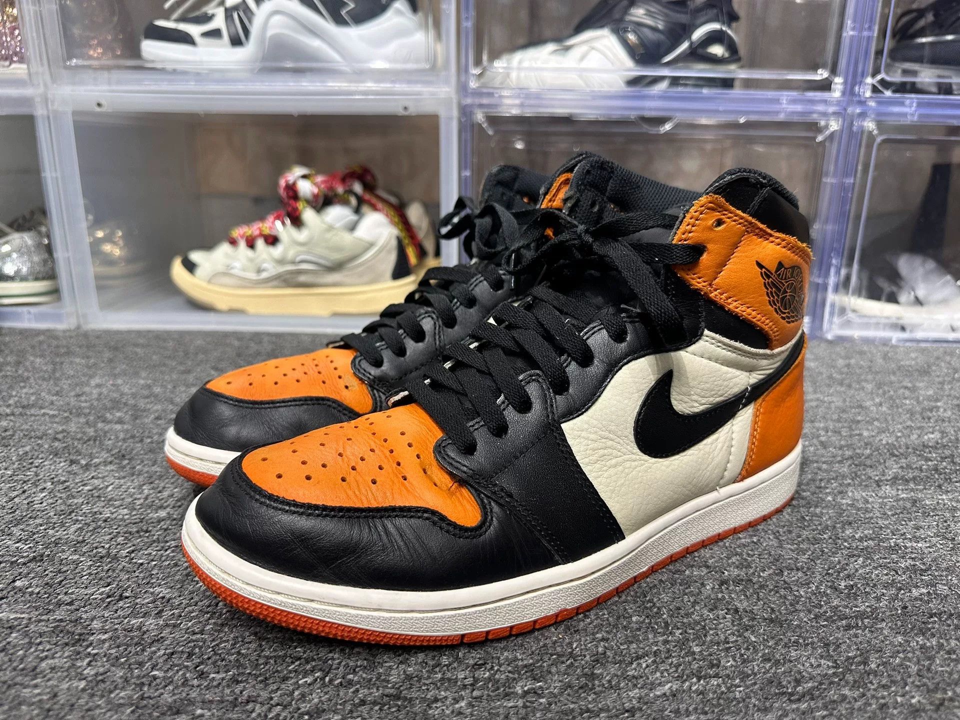 Nike Nike AIR JORDAN Lowtop Sneakers 11 Men Size US 11 / EU 44 - 1 Thumbnail