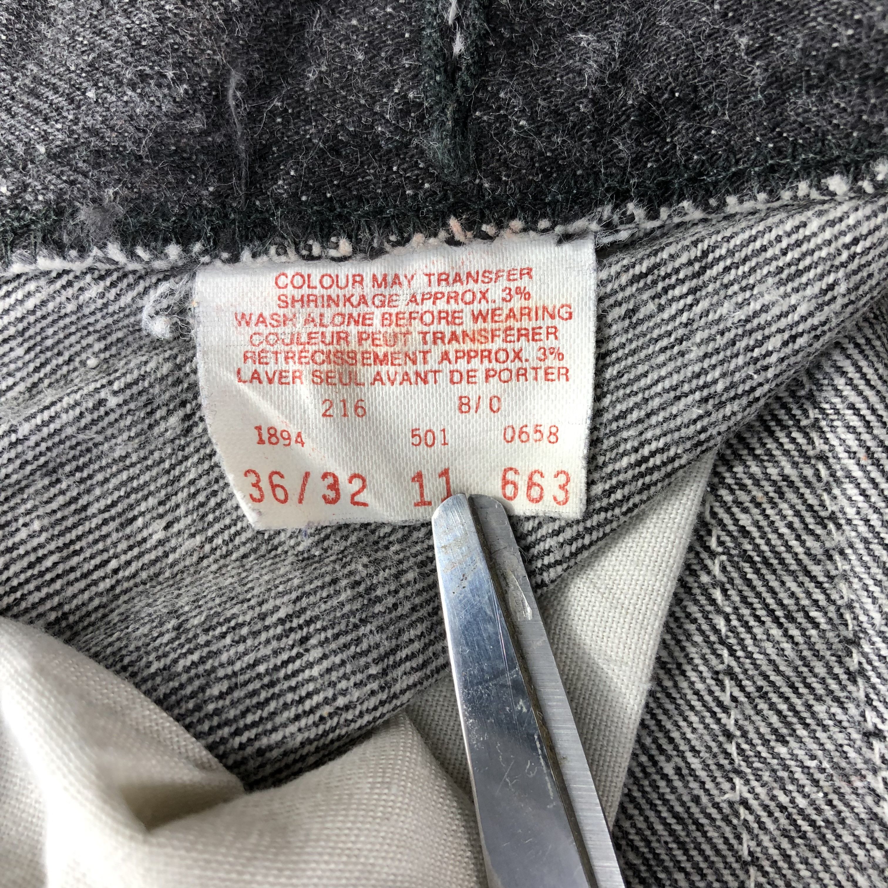 Levi's Vintage 90s Faded Black Levis 501 Jeans-JM2933 Size US 31 - 8 Thumbnail
