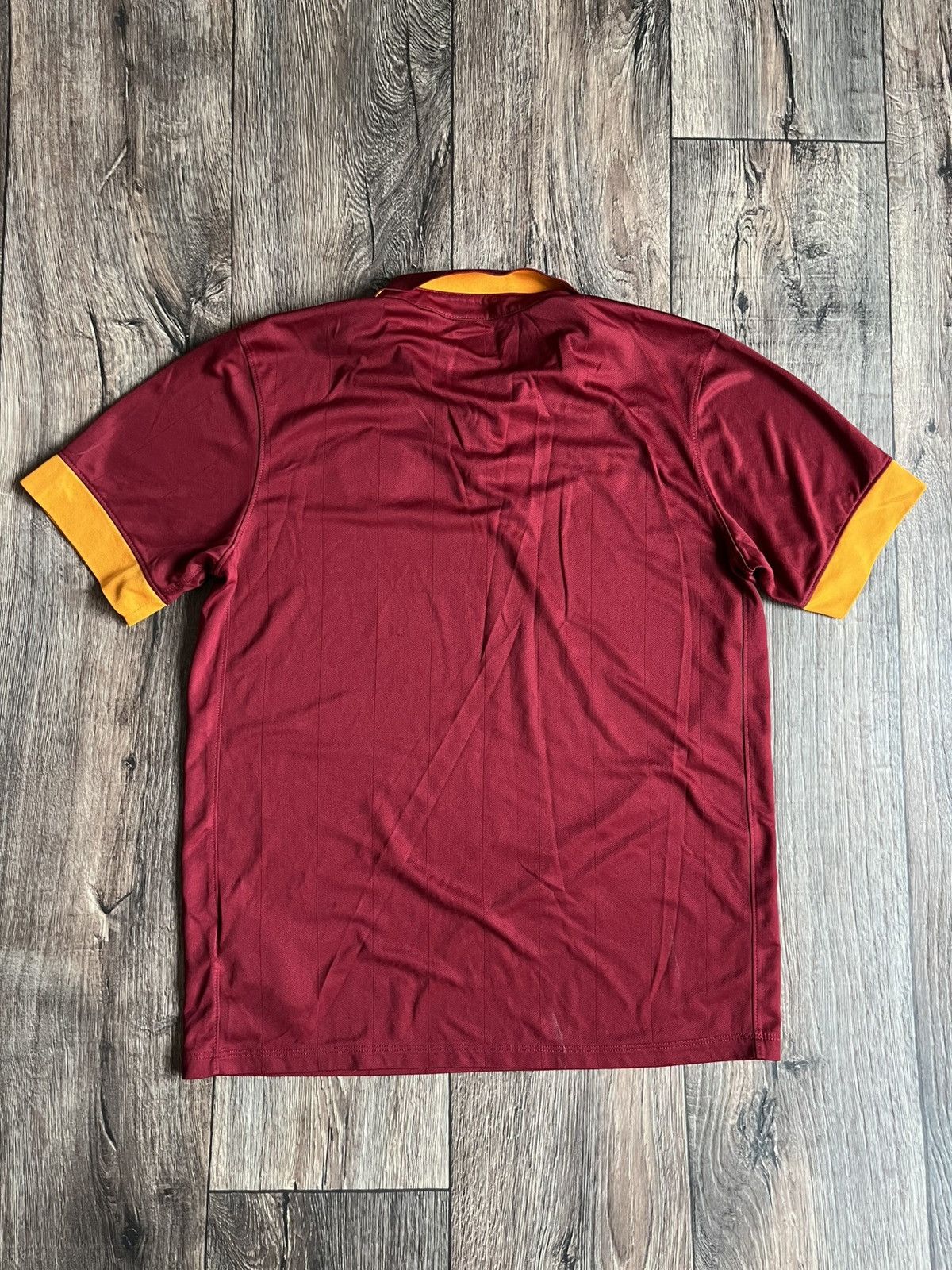 Nike AS Roma Nike Home Soccer Shirt Football Jersey 2014 2015 Size US M / EU 48-50 / 2 - 12 Thumbnail