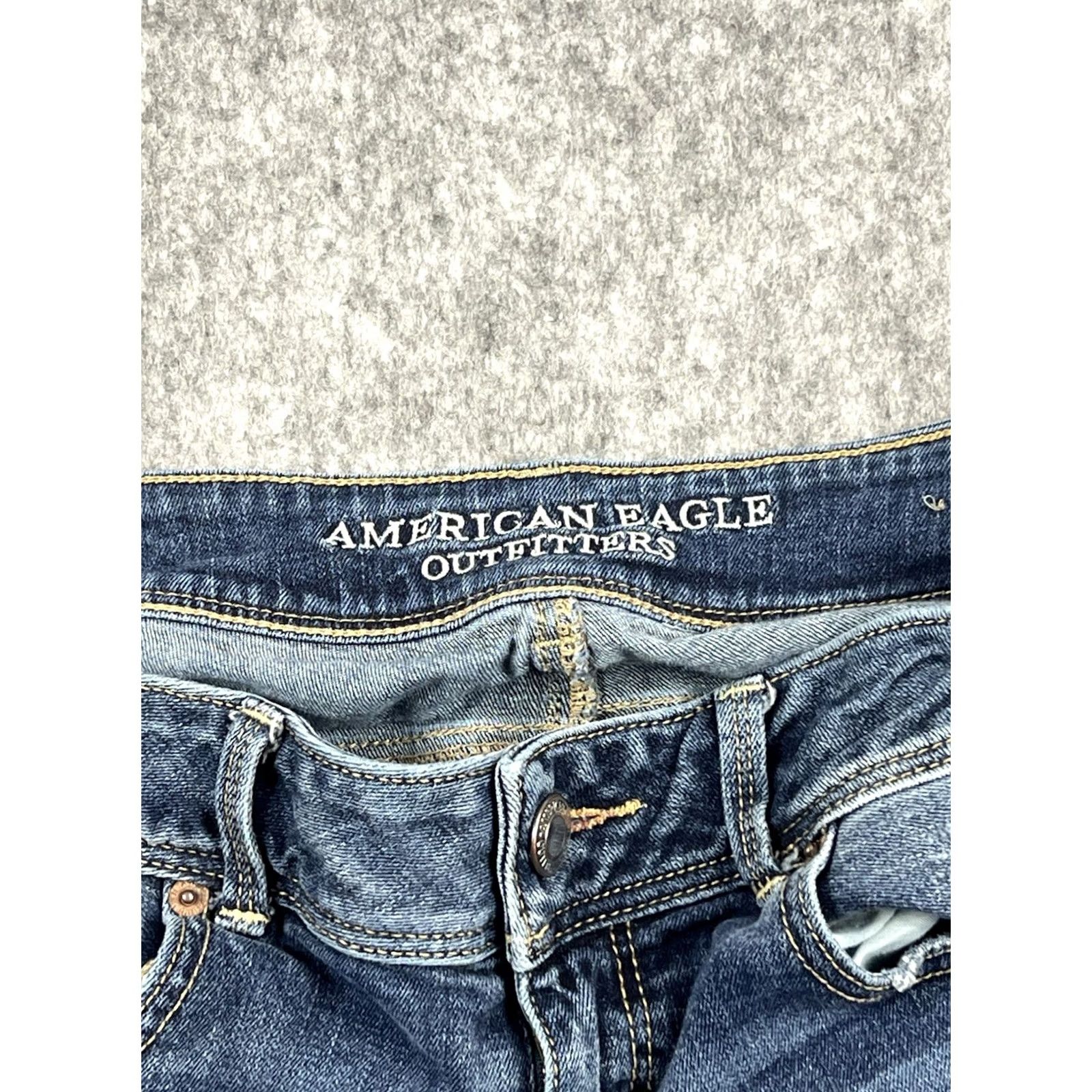 American Eagle Outfitters VINTAGE? American Eagle Women’s Kick Boot Jeans Medium Wash Distressed Size 10 Regular Size 32" / US 10 / IT 46 - 7 Thumbnail