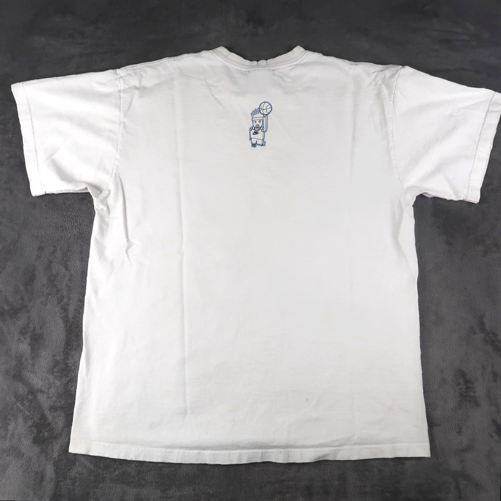 Nike VINTAGE Nike Graphic T Shirt Men Size Large Cotton Short Sleeve White Sports Y2K Size US L / EU 52-54 / 3 - 2 Thumbnail
