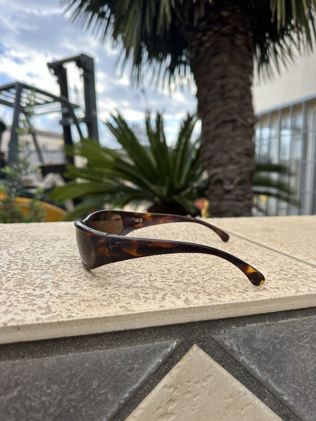 Calvin Klein × Vintage Calvin Klein Sunglasses cK 3001 Vintage Brown Size ONE SIZE - 3 Thumbnail