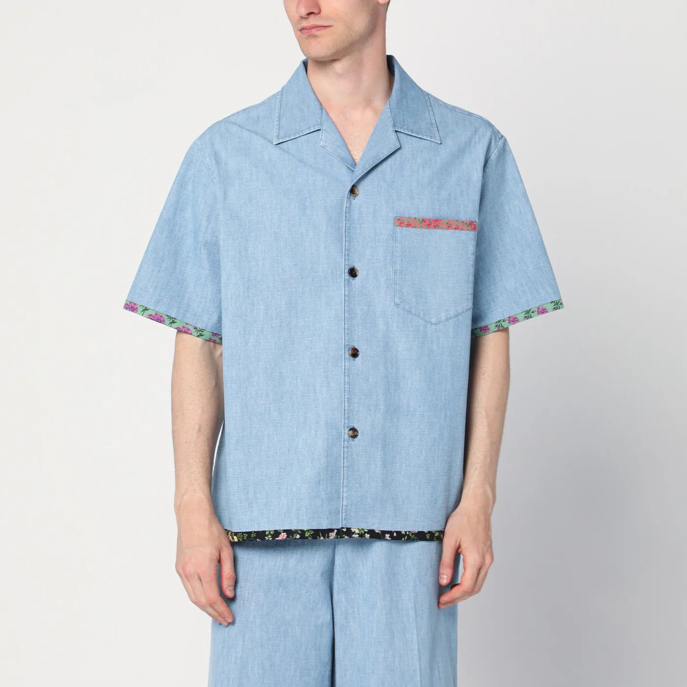Valentino o1d2blof0326 Denim Shirt in Light Blue Size US M / EU 48-50 / 2 - 1 Thumbnail