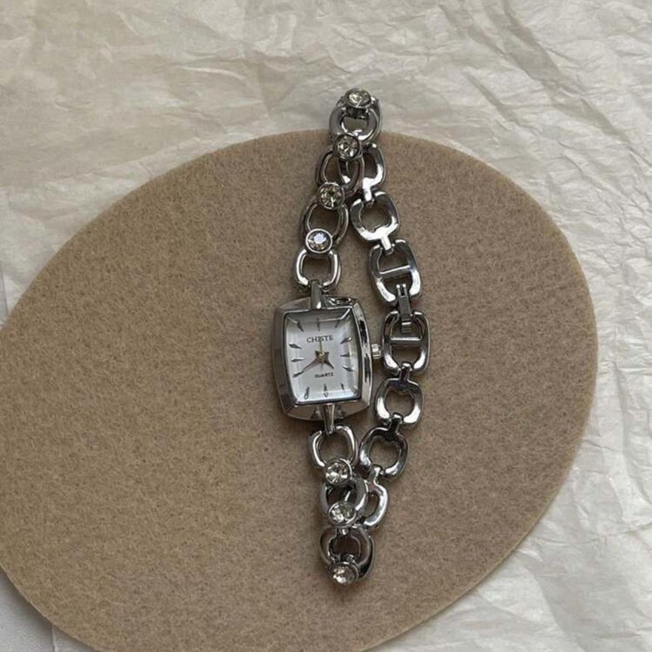 Other Stainless steel Quartz Dial Chain Strap Watch Size 26 - 1 Thumbnail