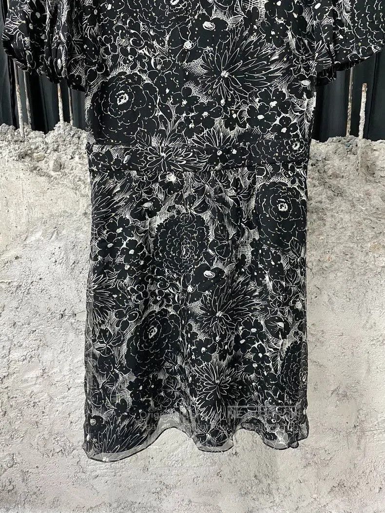 Saint Laurent Paris Saint Laurent SLP Floral Print Dress Size US M / EU 48-50 / 2 - 4 Thumbnail