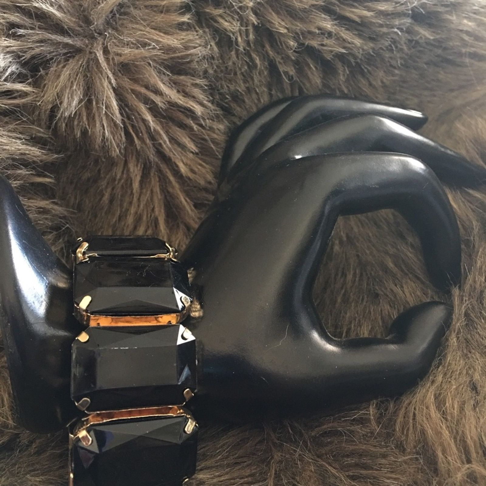 Jewelry Icing large chunky faceted black stretch bracelet Size ONE SIZE - 2 Thumbnail