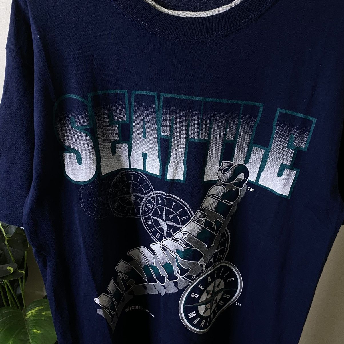 MLB Vintage 1994 MLB Seattle Mariners Trench Sports Tshirt Size US L / EU 52-54 / 3 - 2 Thumbnail