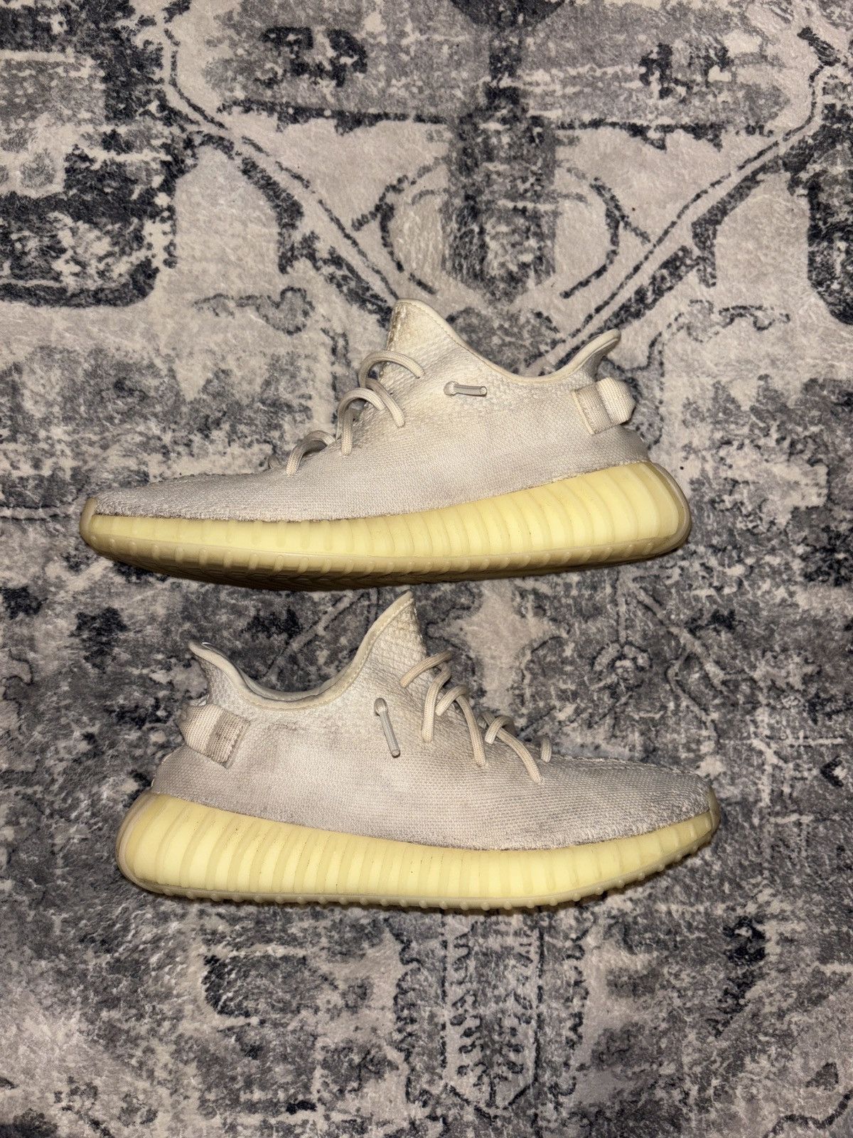 Yeezy Yeezy 350 V2 Cream Size US 10 / EU 43 - 4 Thumbnail