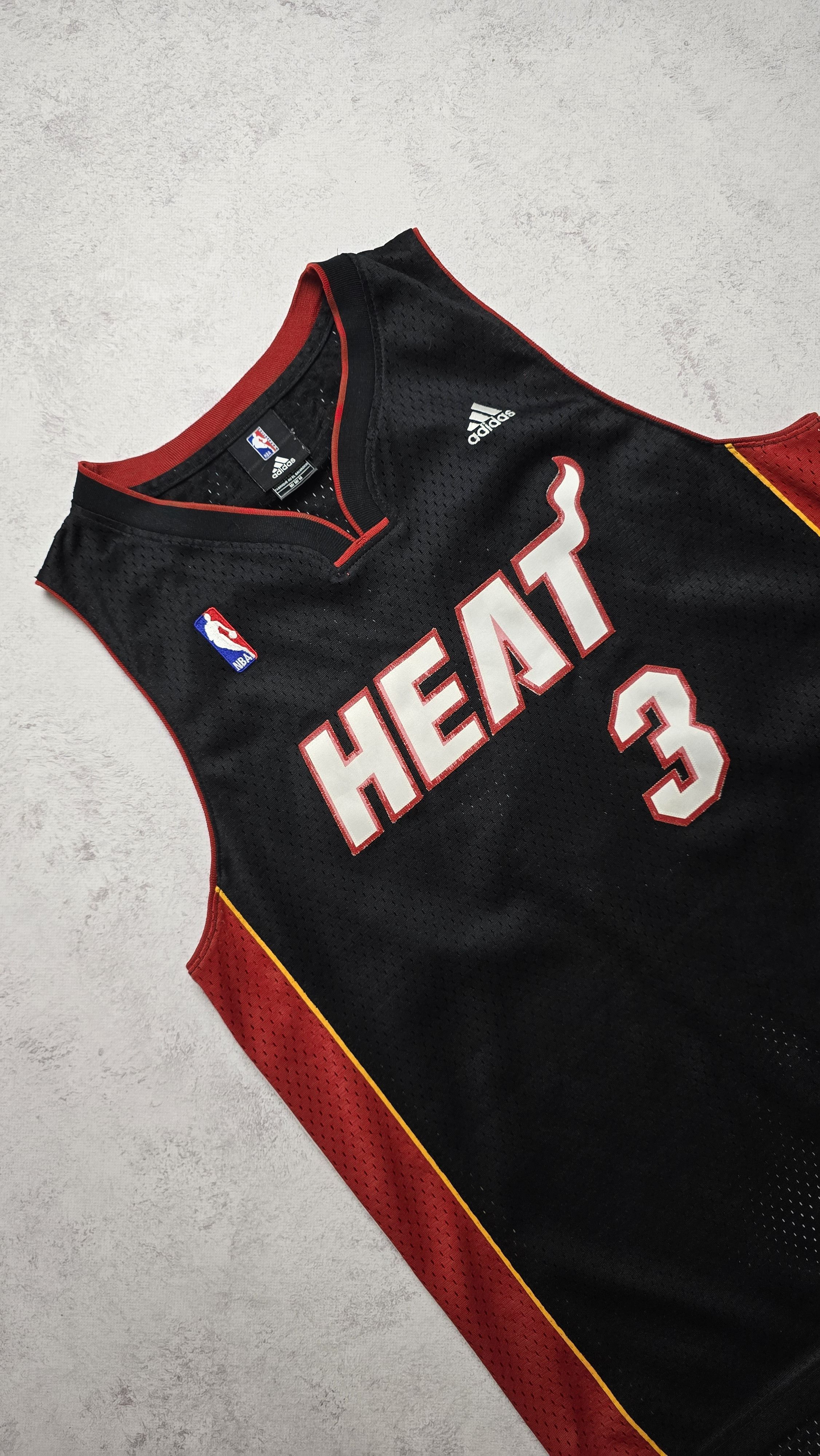 Adidas Miami Heat Dwyane Wade #3 Basketball Jersey Size US M / EU 48-50 / 2 - 8 Thumbnail