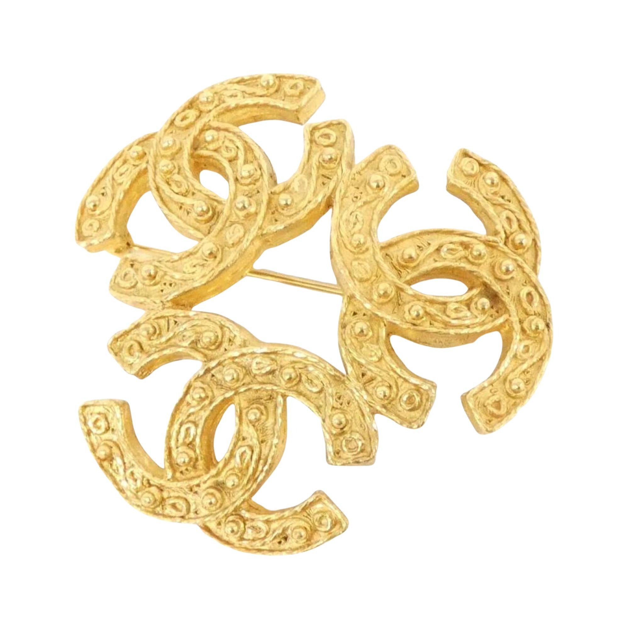 Chanel Chanel Triple coco brooch Size ONE SIZE - 1 Thumbnail