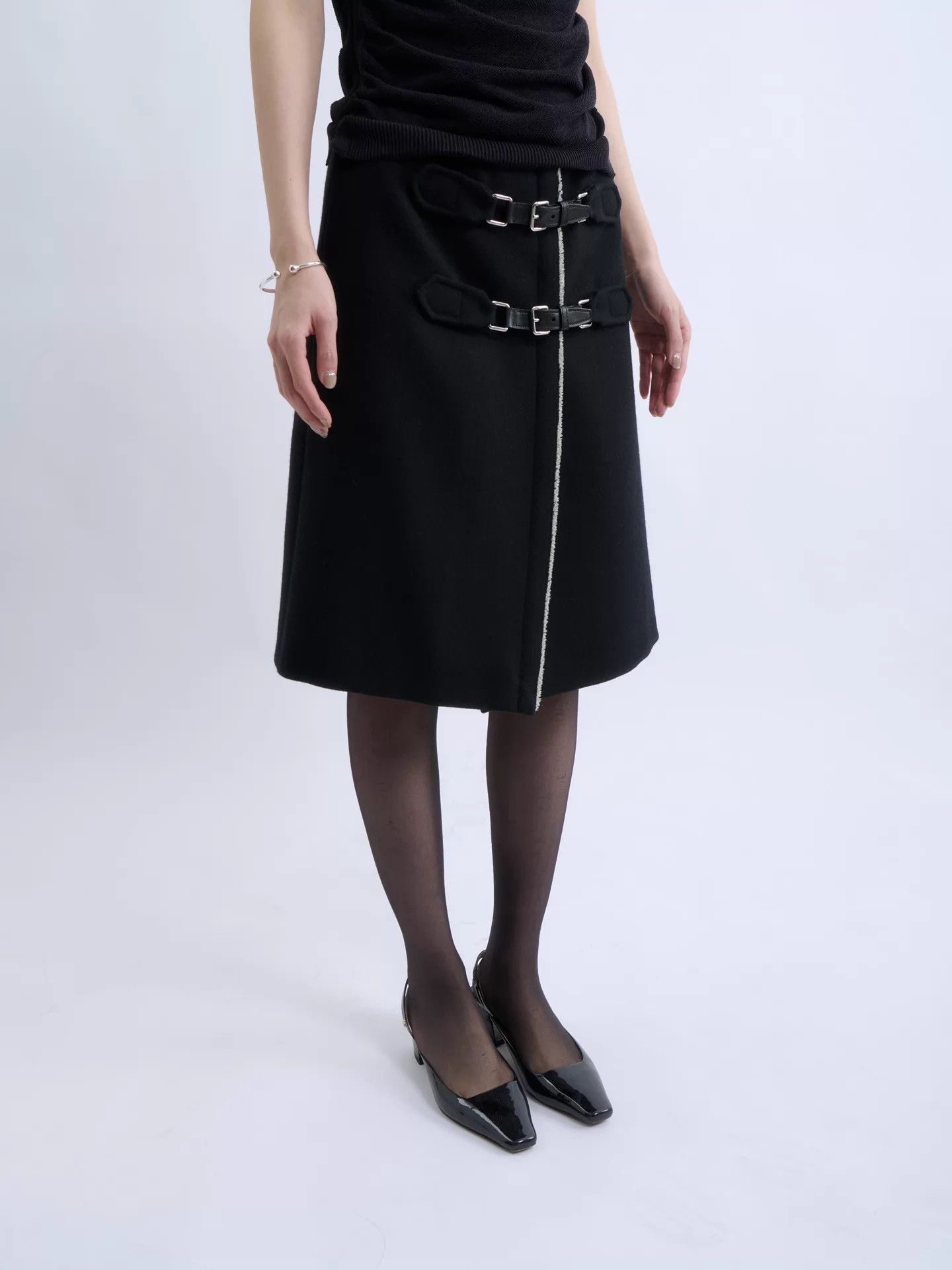 Prada PRADA 00s Double Buckle Black Wool Skirt Women Size 26" / US 2 / IT 38 - 5 Thumbnail