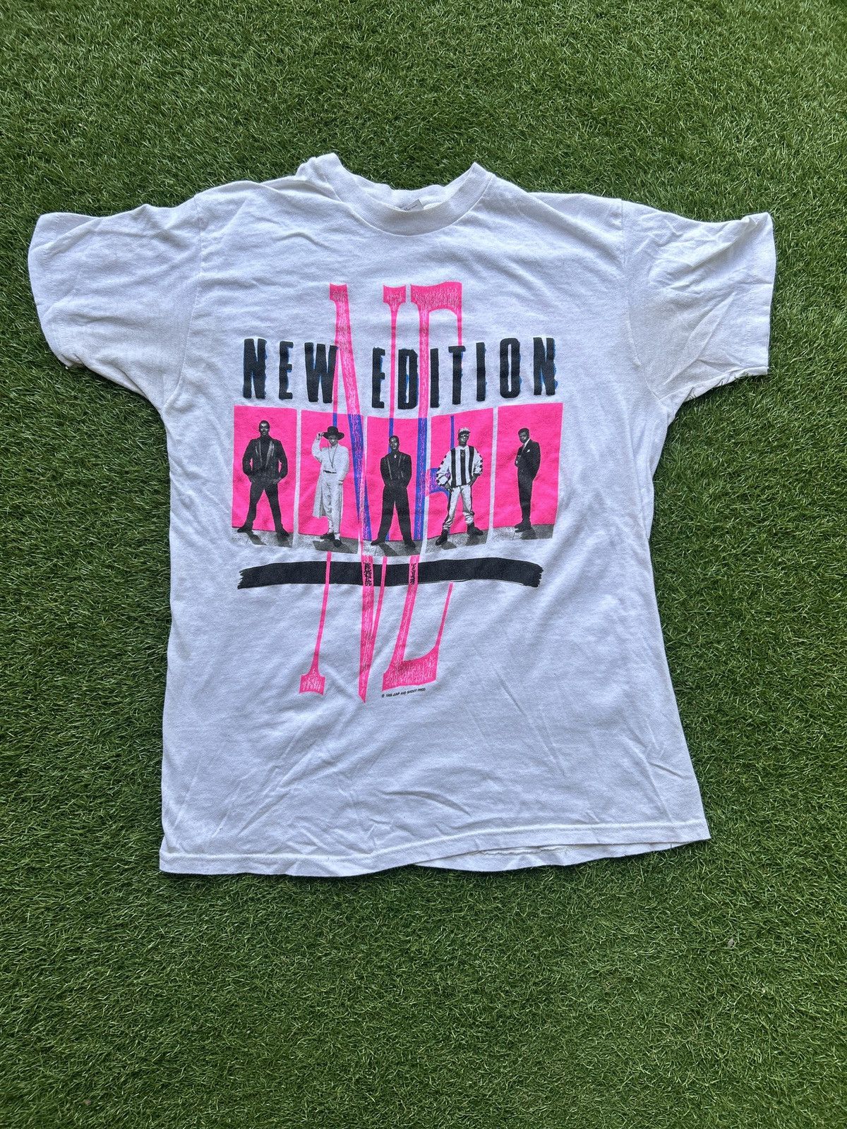Vintage Vintage 1988 New Edition N.E. Heartbreak Tour Shirt L Size US L / EU 52-54 / 3 - 1 Thumbnail