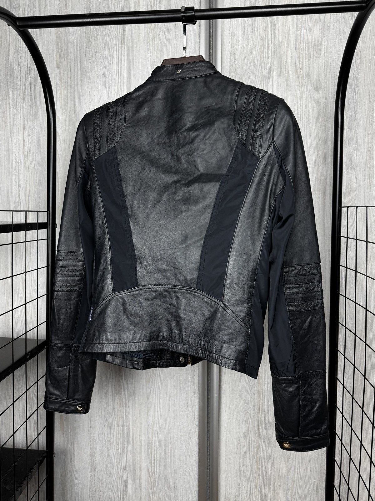 Armani VTG Armani Jeans Ovine Leather Women Motorcycle Biker Jacket Size M / US 6-8 / IT 42-44 - 7 Thumbnail