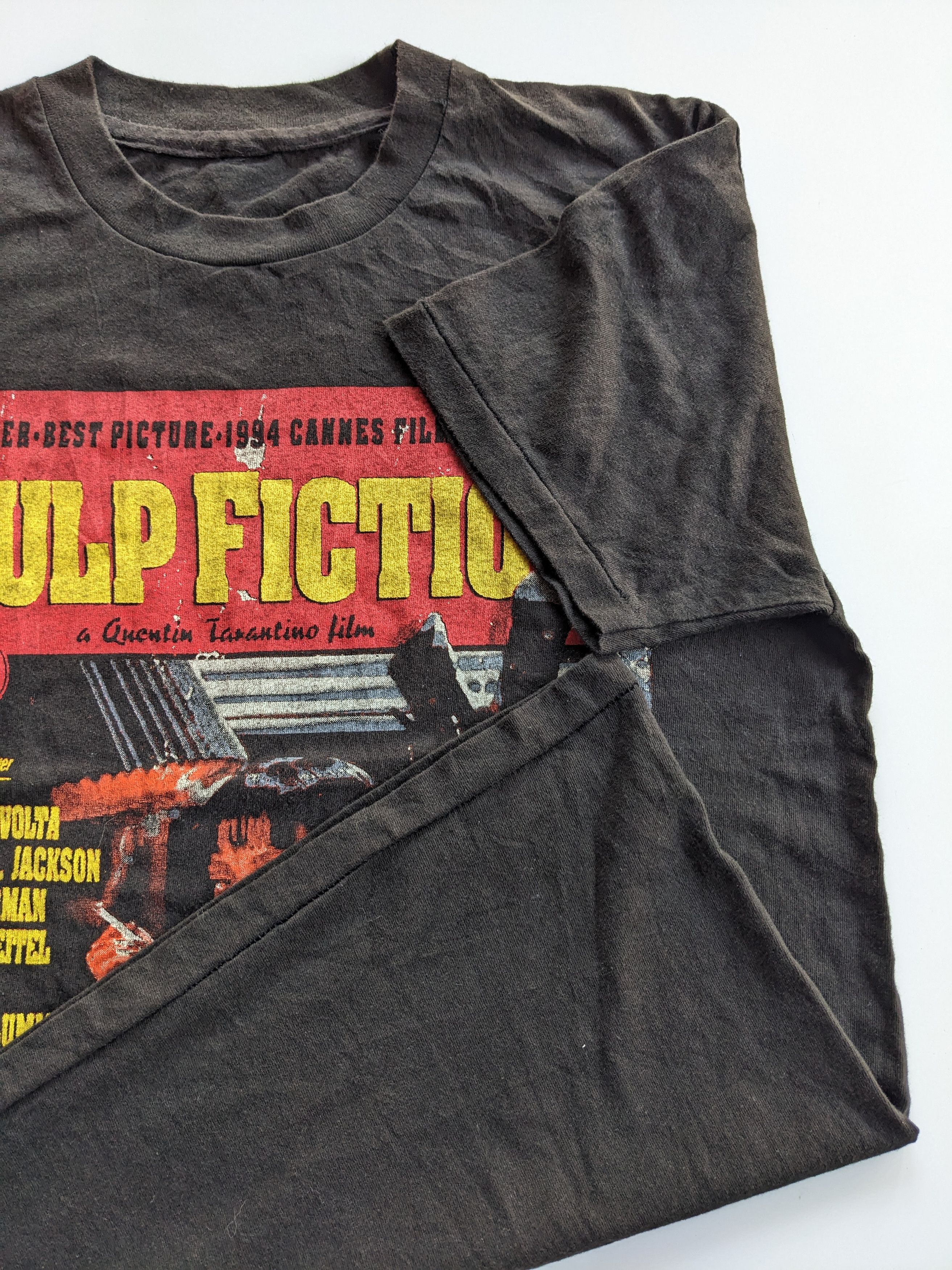 Vintage Vintage bootleg Pulp Fiction movie Size US L / EU 52-54 / 3 - 4 Thumbnail