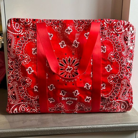Supreme SS/21 Red Bandana Tarp Large Duffle Bag