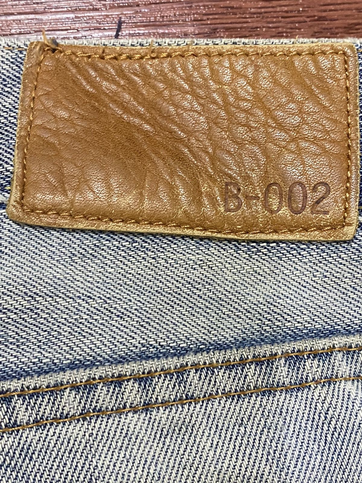 Japanese Brand Vintage Uniqlo Faded Wash Distressed Flare Style Jeans Size US 32 / EU 48 - 11 Thumbnail