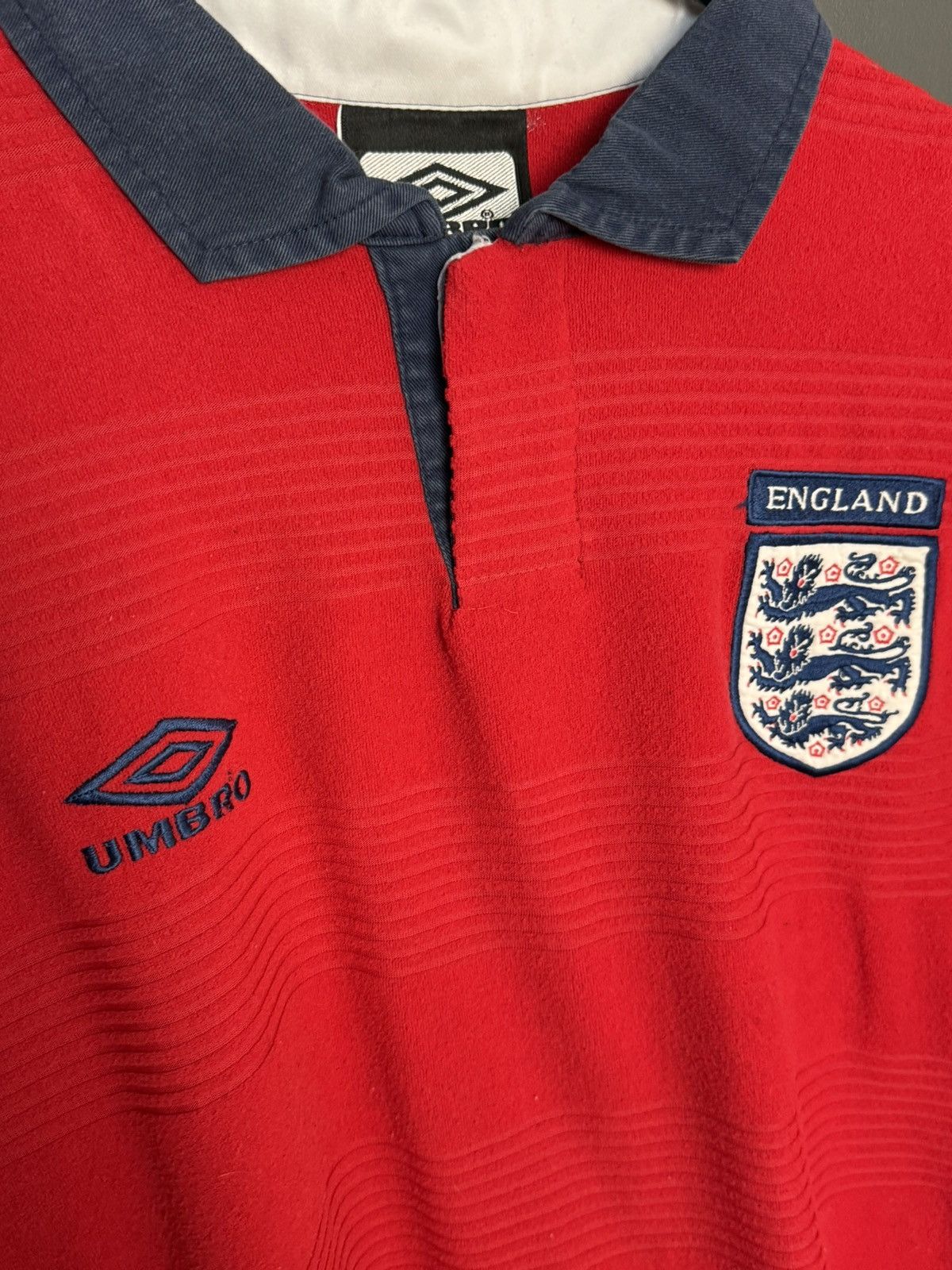 Umbro England National Team 99/01 Away Football Jersey T-Shirt Size US M / EU 48-50 / 2 - 3 Thumbnail