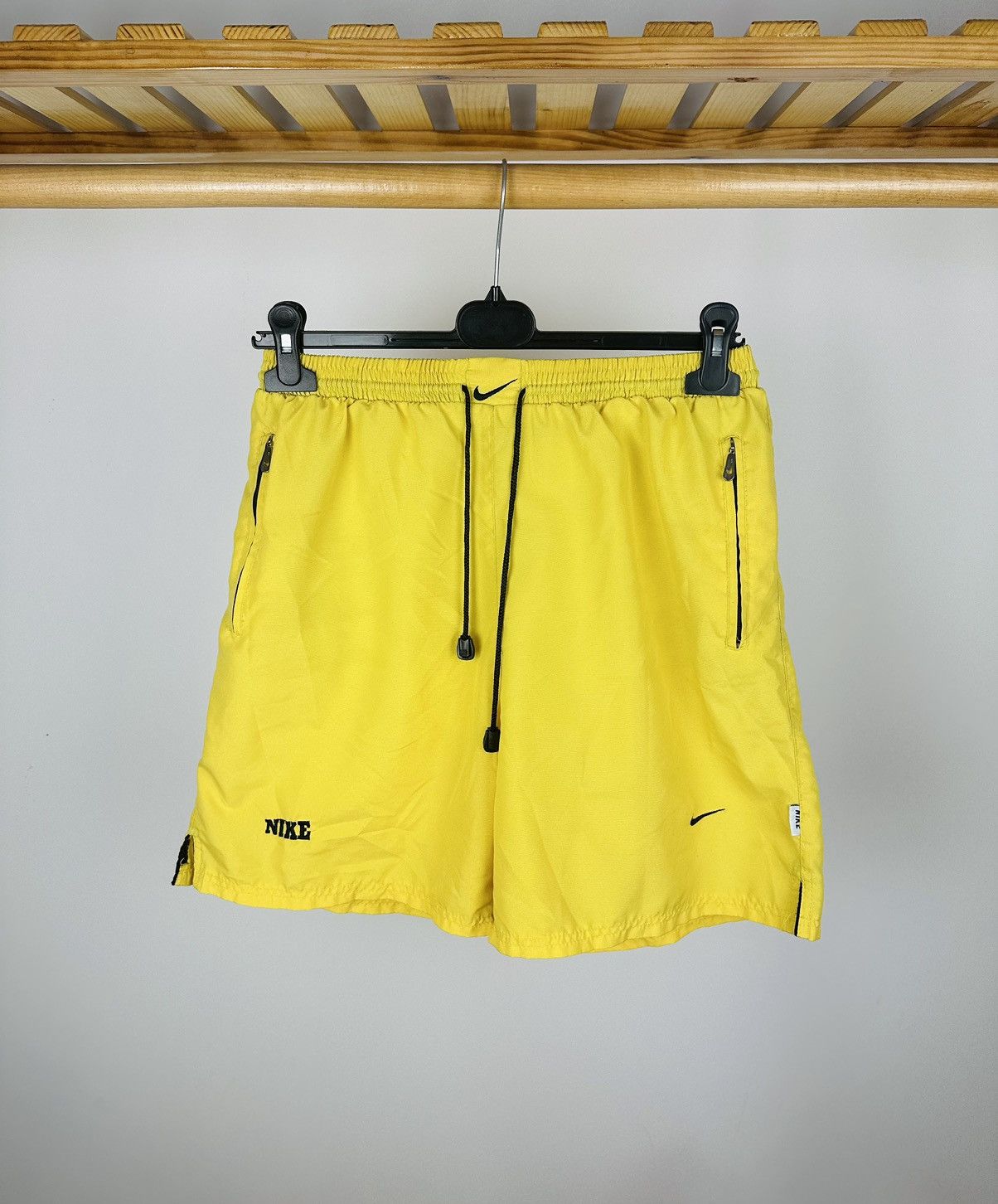 Nike × Vintage Nike Vintage 90s Shorts Swoosh Logo Rare Size US 34 / EU 50 - 1 Thumbnail